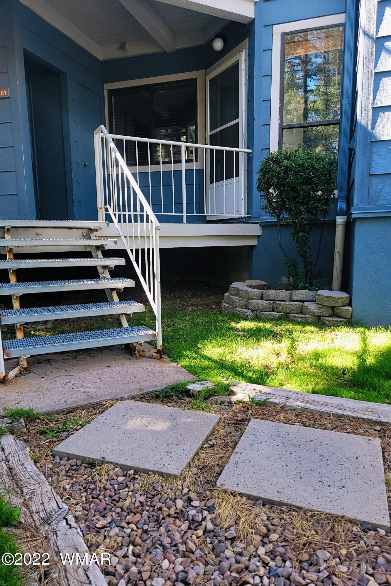 2700 S White Mountain Road, APT 807