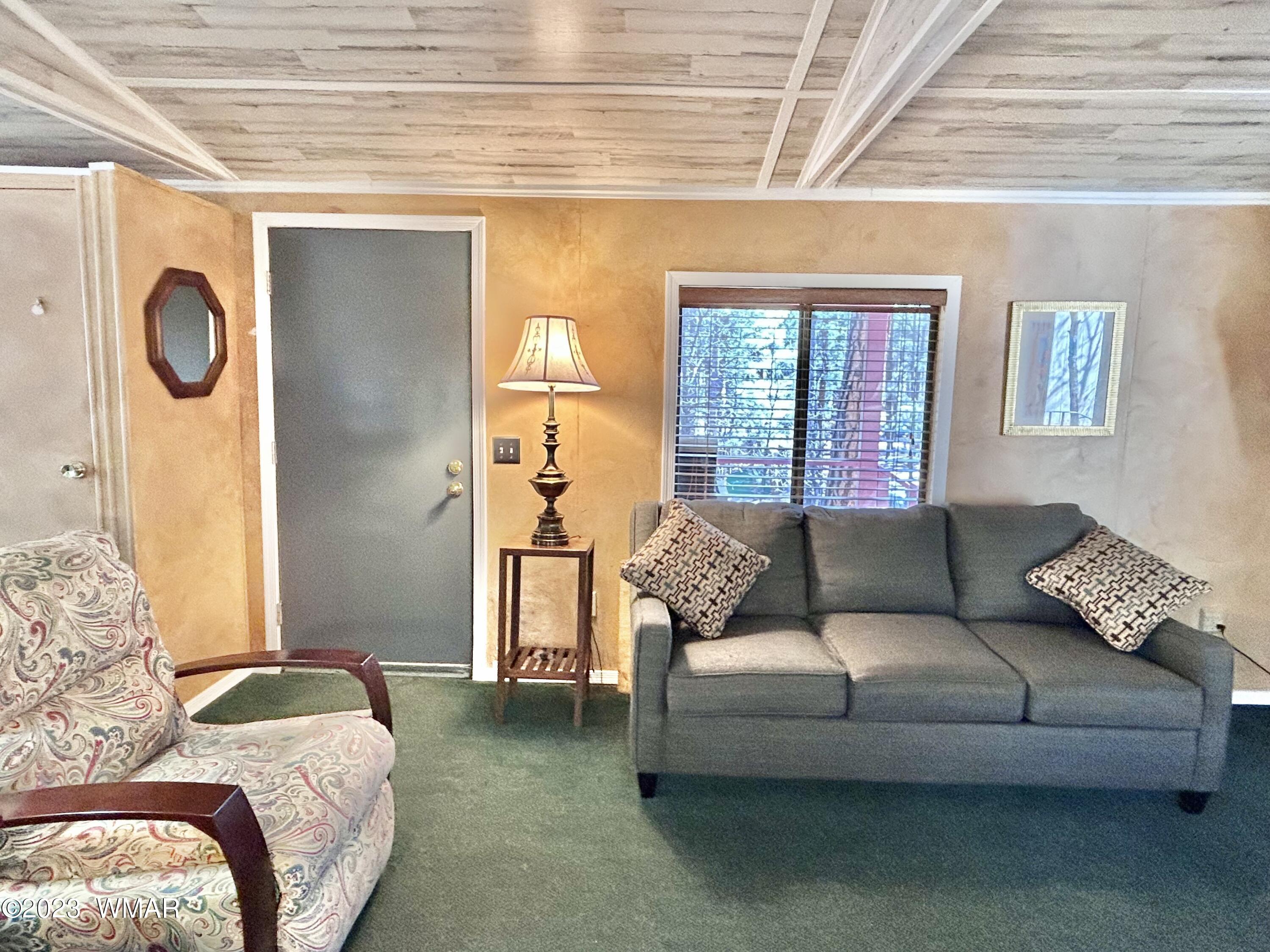 3860 S White Mountain Road