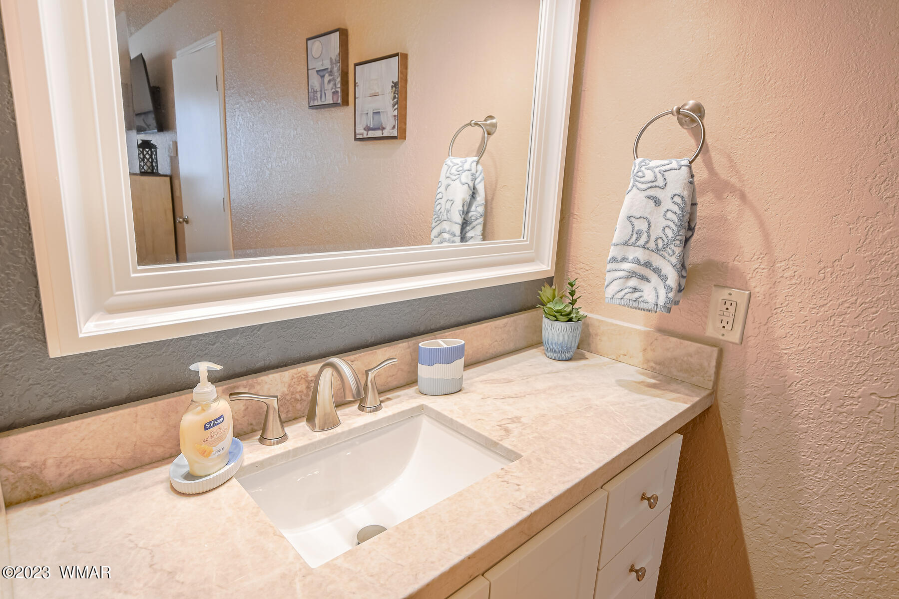 2700 W White Mountain Road, #721