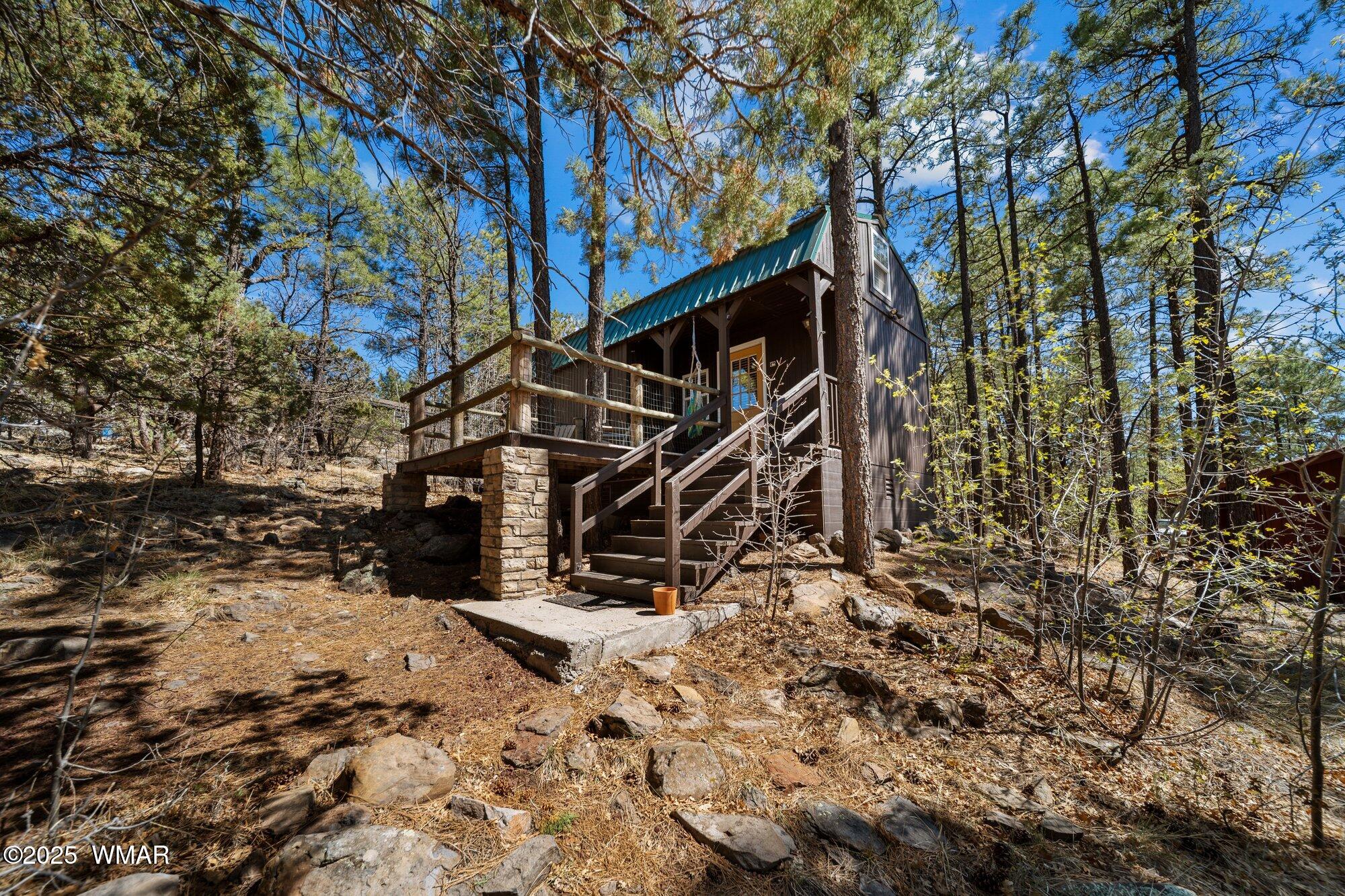 943 Backwoods Trail
