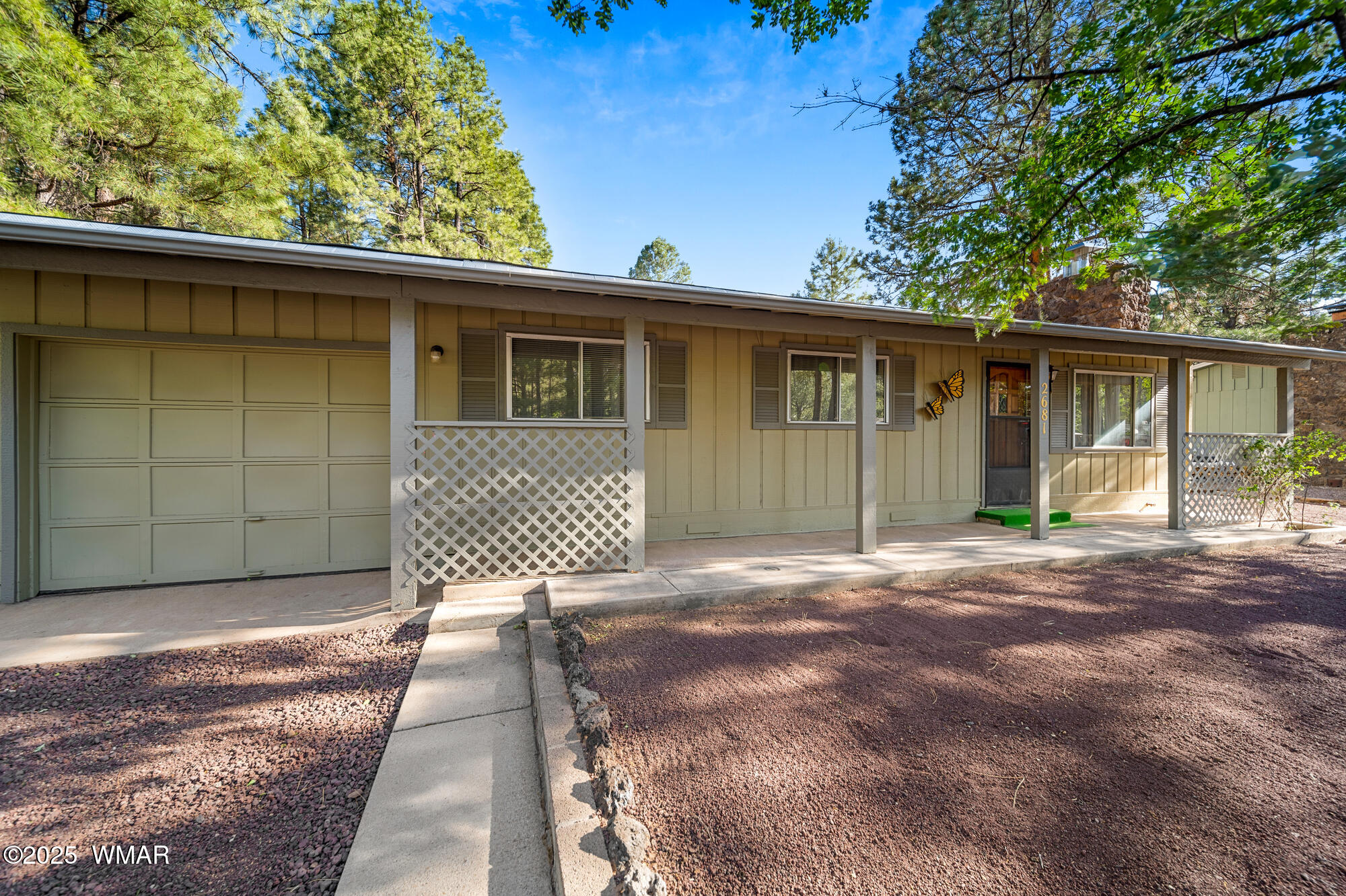 2681 W Reidhead