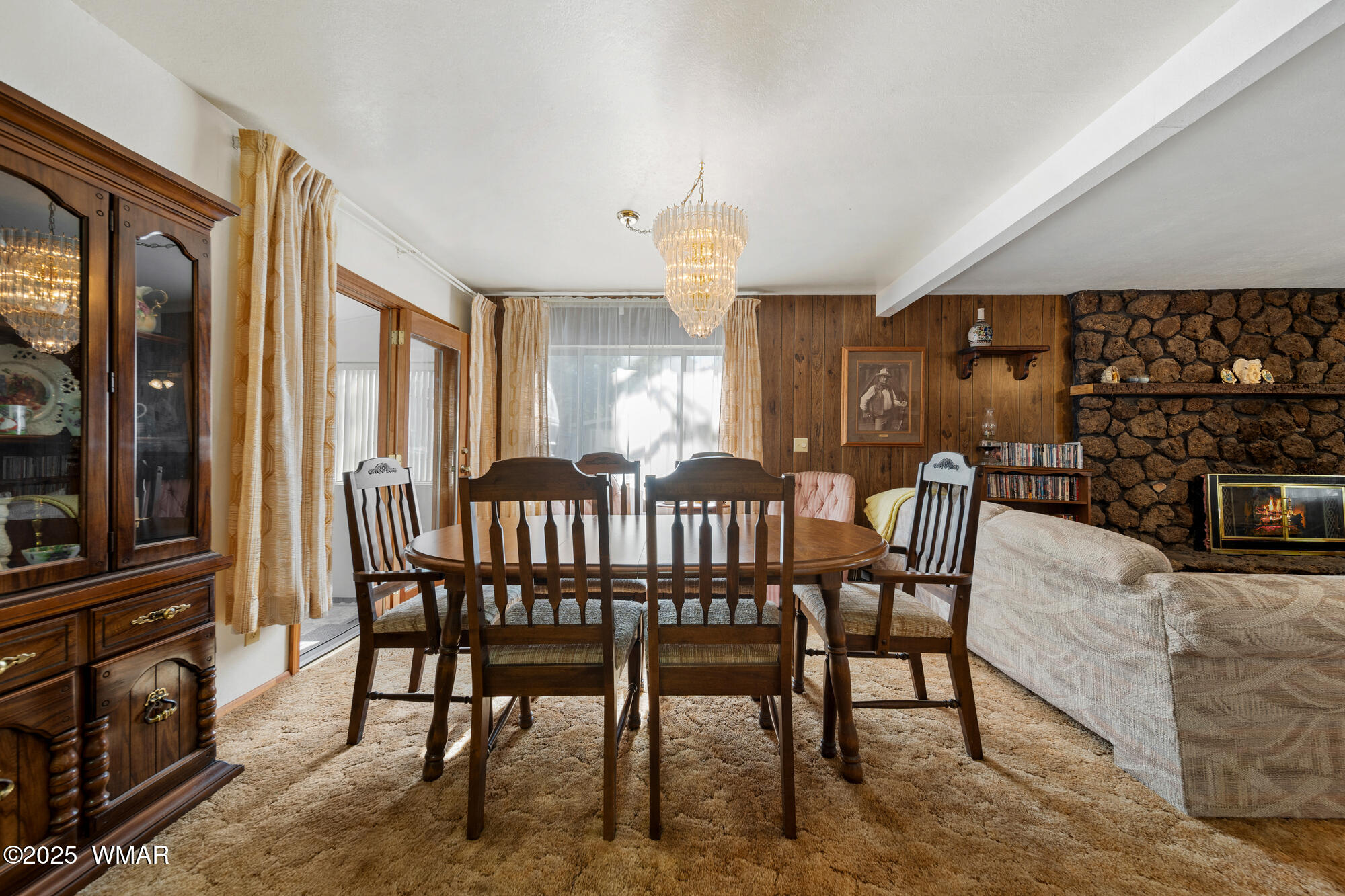 2681 W Reidhead