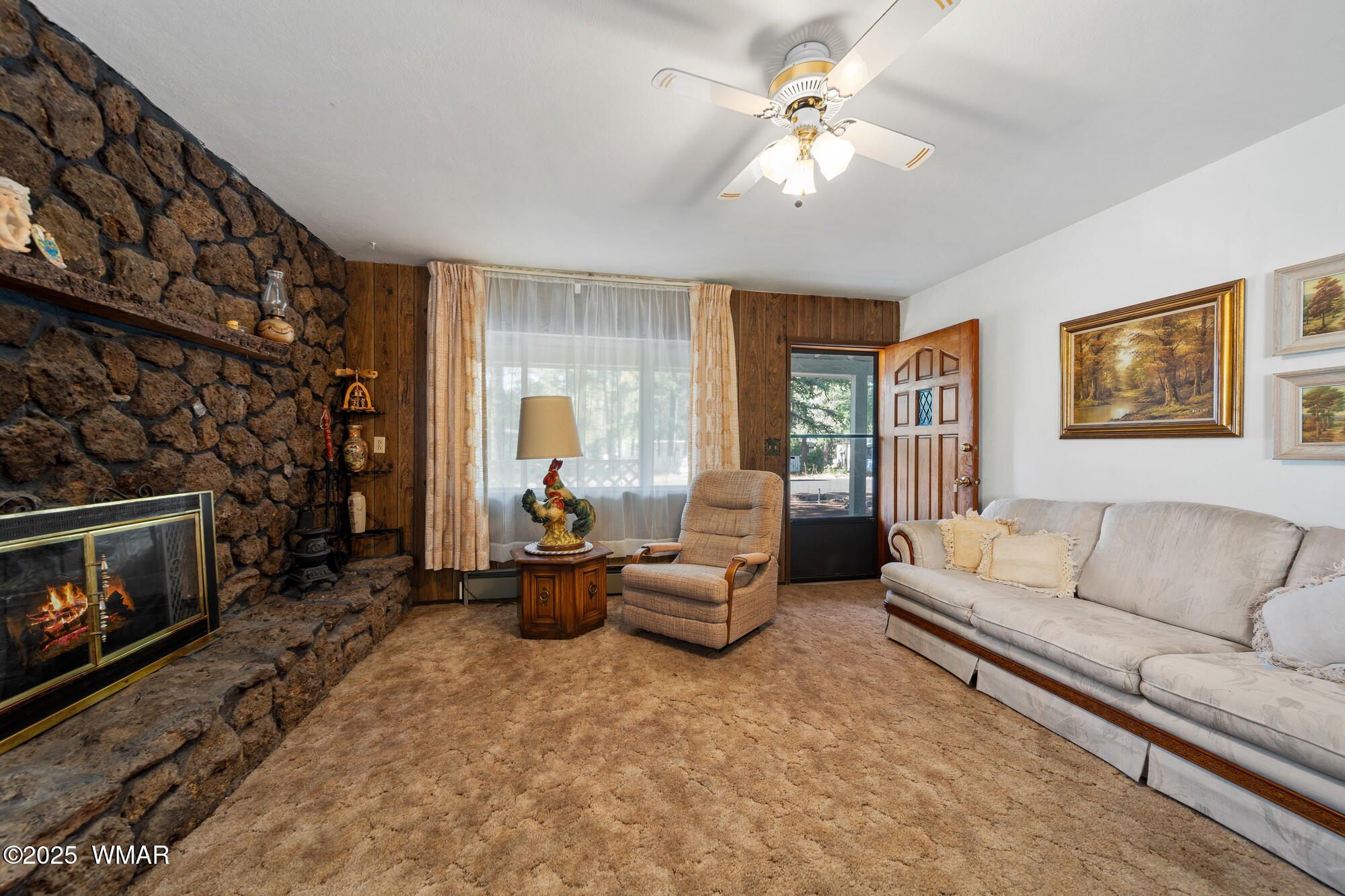 2681 W Reidhead