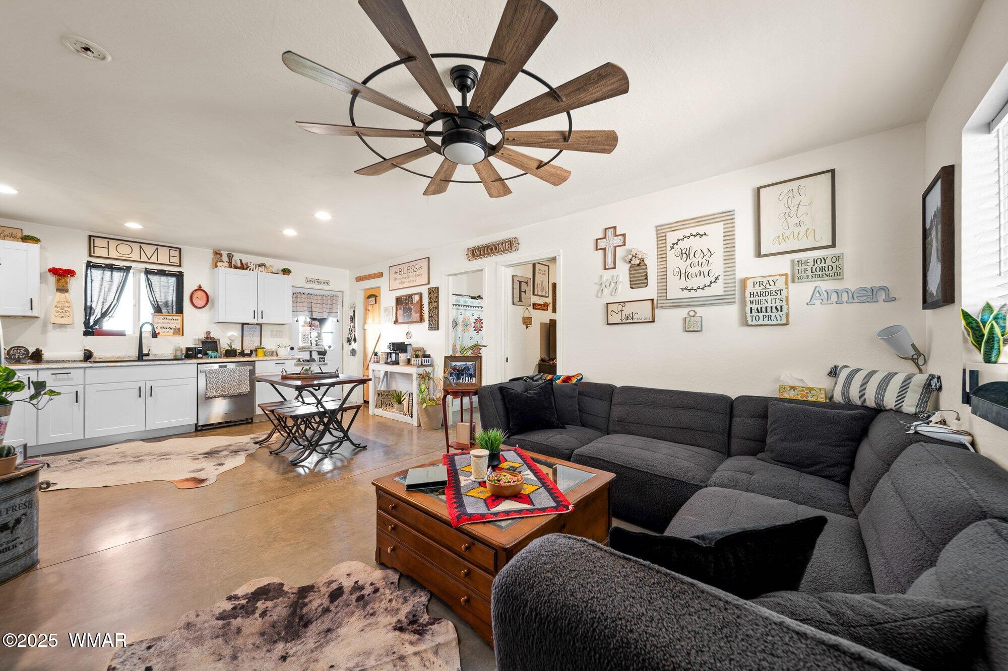 3036 W Plum Blossom Lane