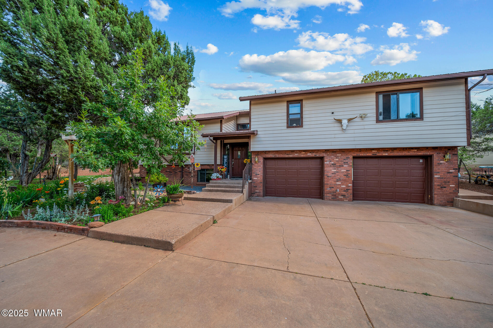 6711 Bandido Way
