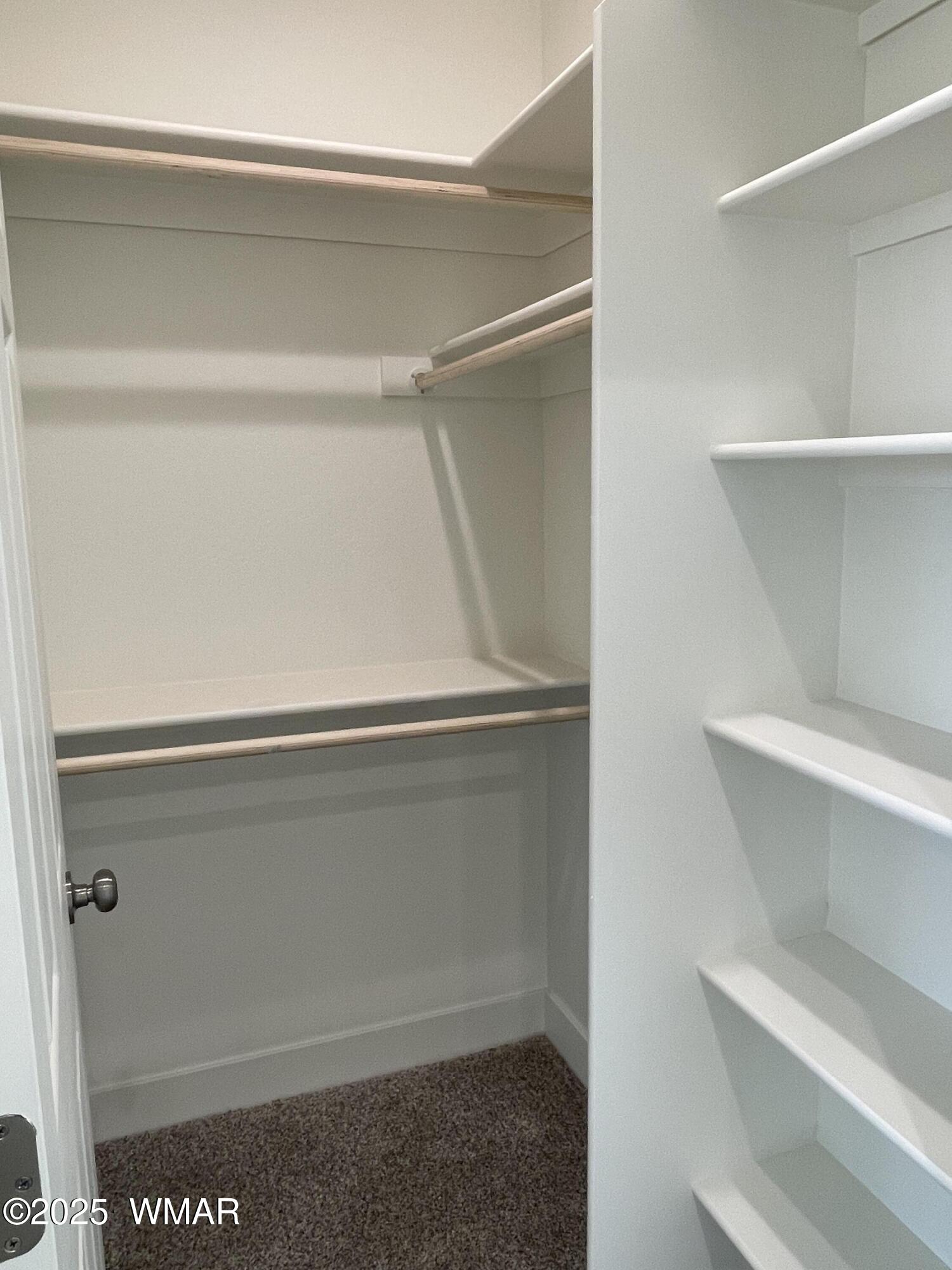 21 S Foothills Boulevard