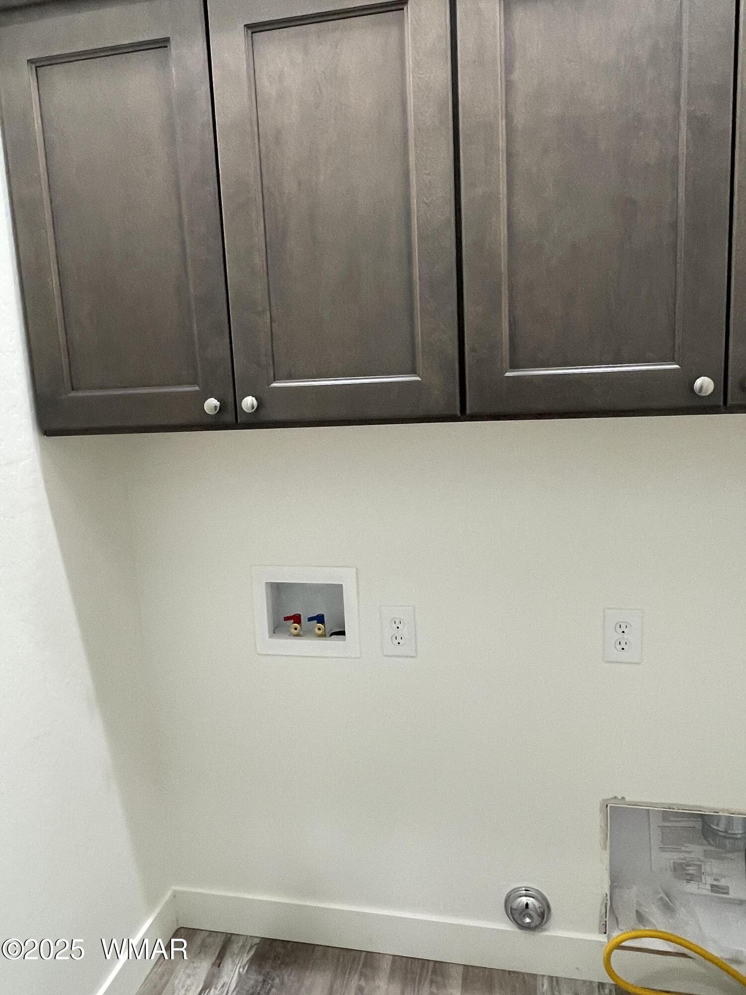 21 S Foothills Boulevard