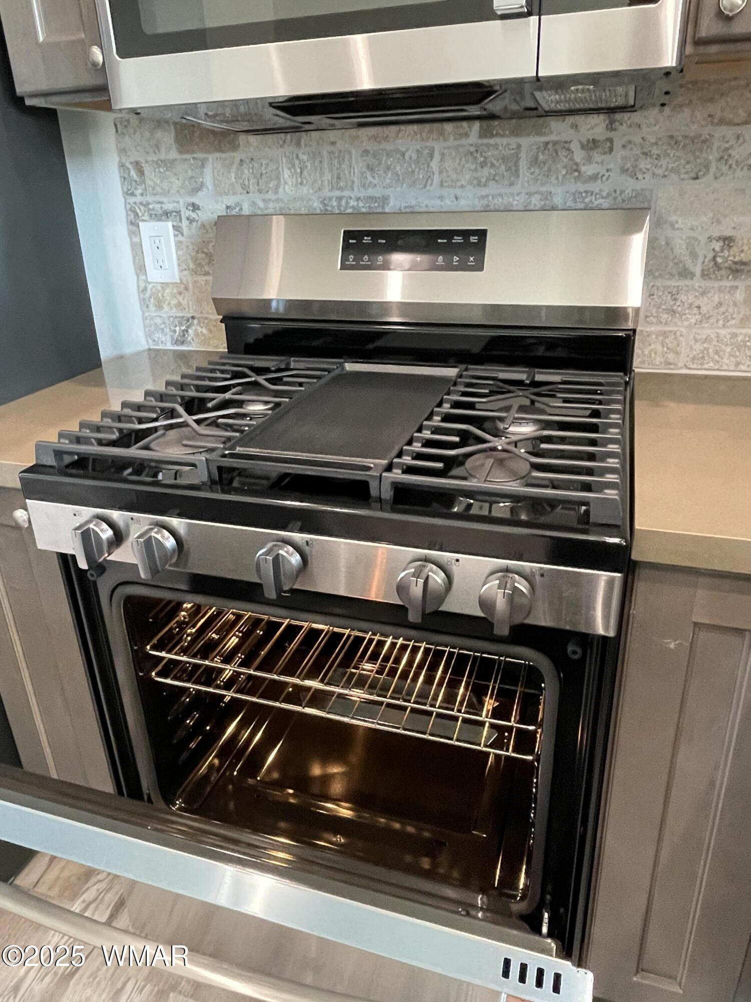 21 S Foothills Boulevard