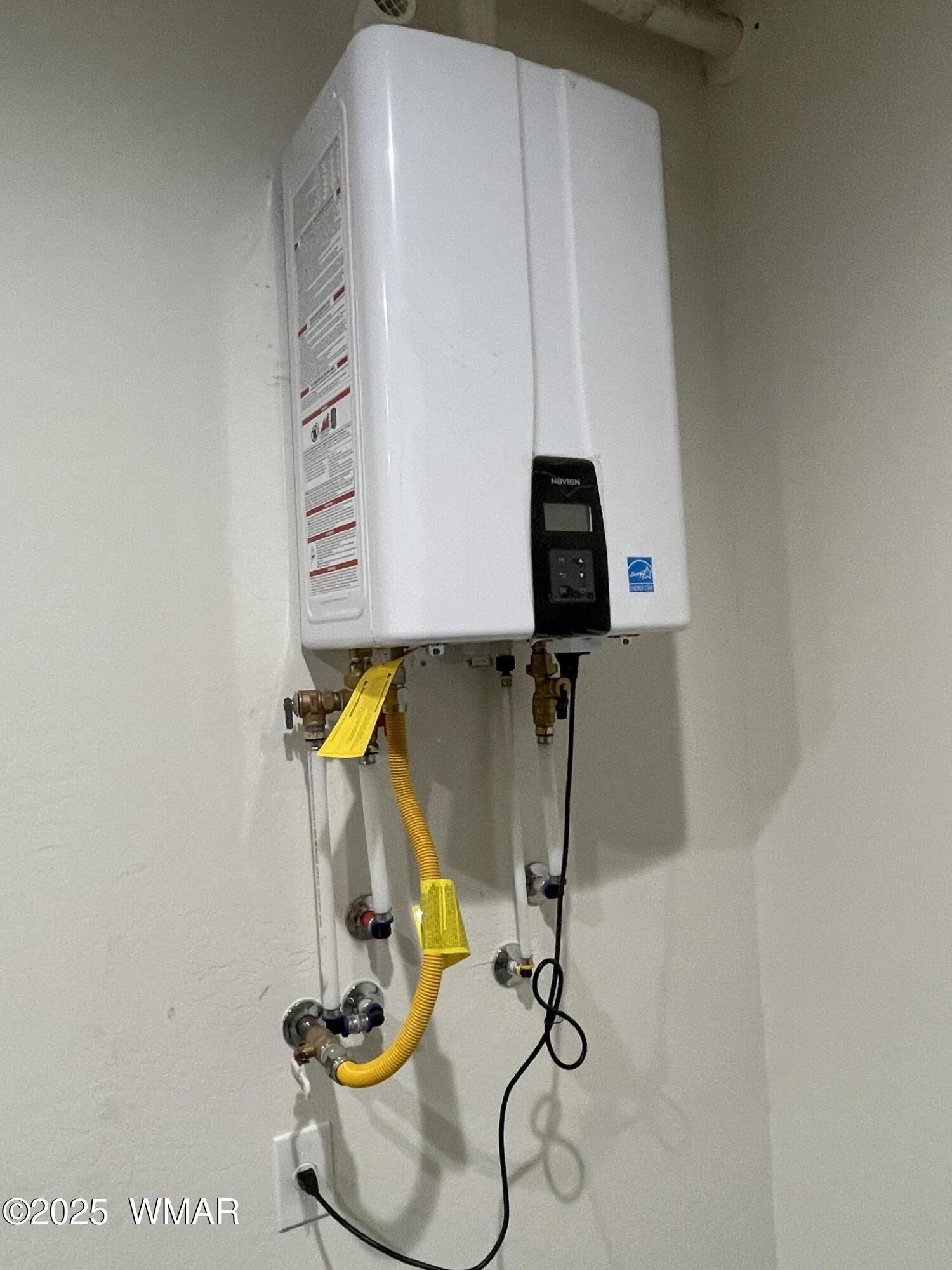 21 S Foothills Boulevard