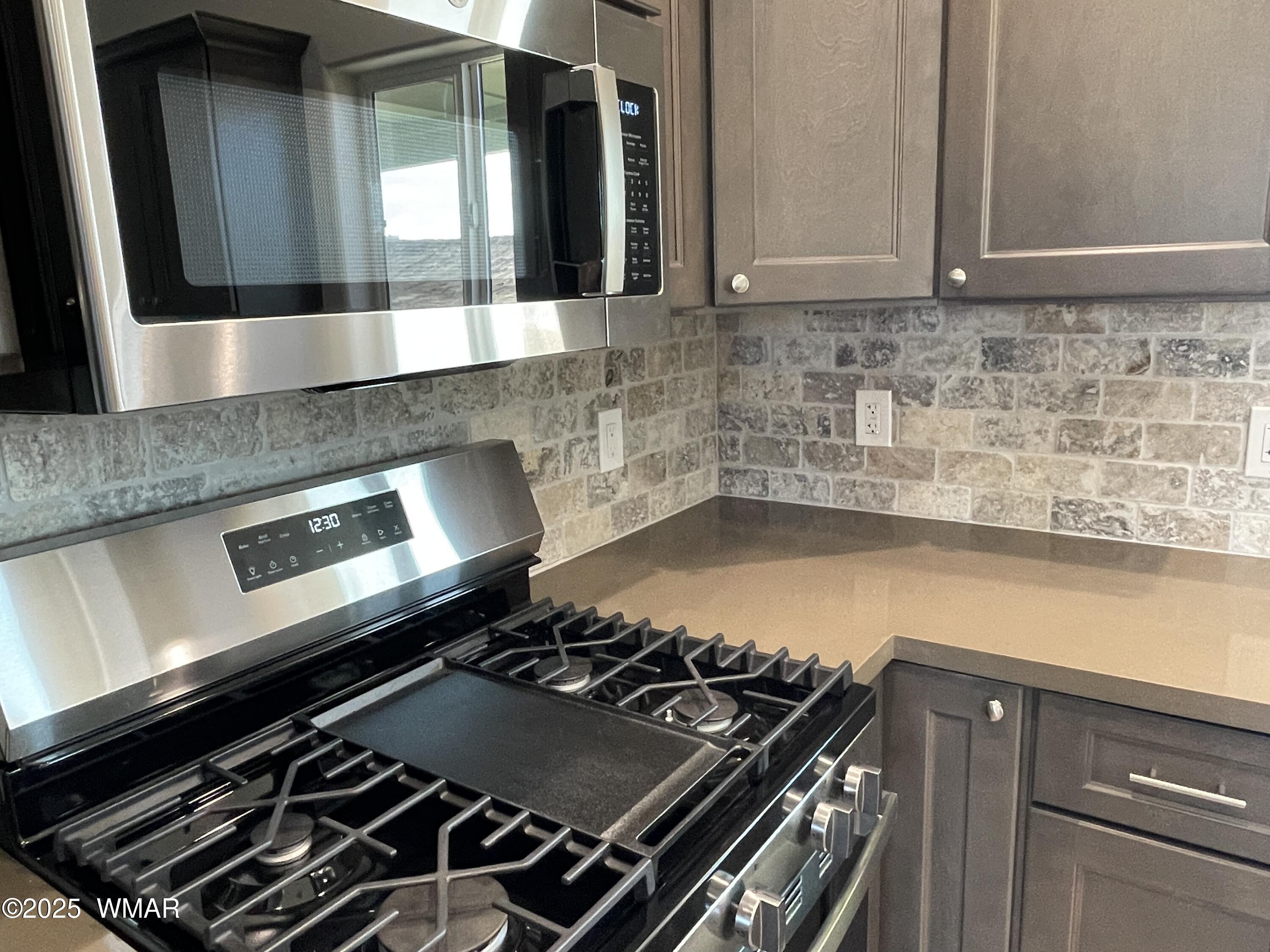 21 S Foothills Boulevard