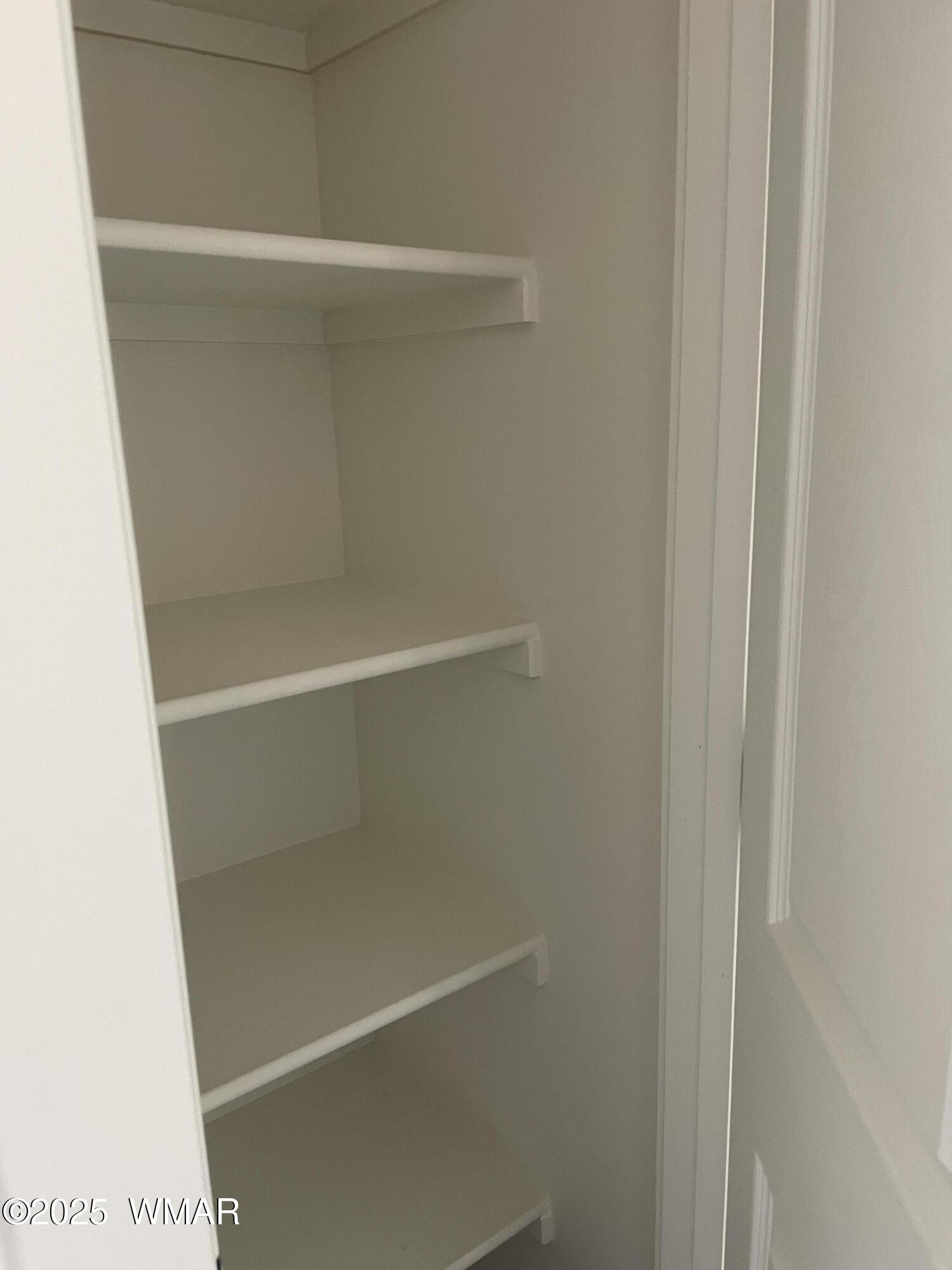 21 S Foothills Boulevard