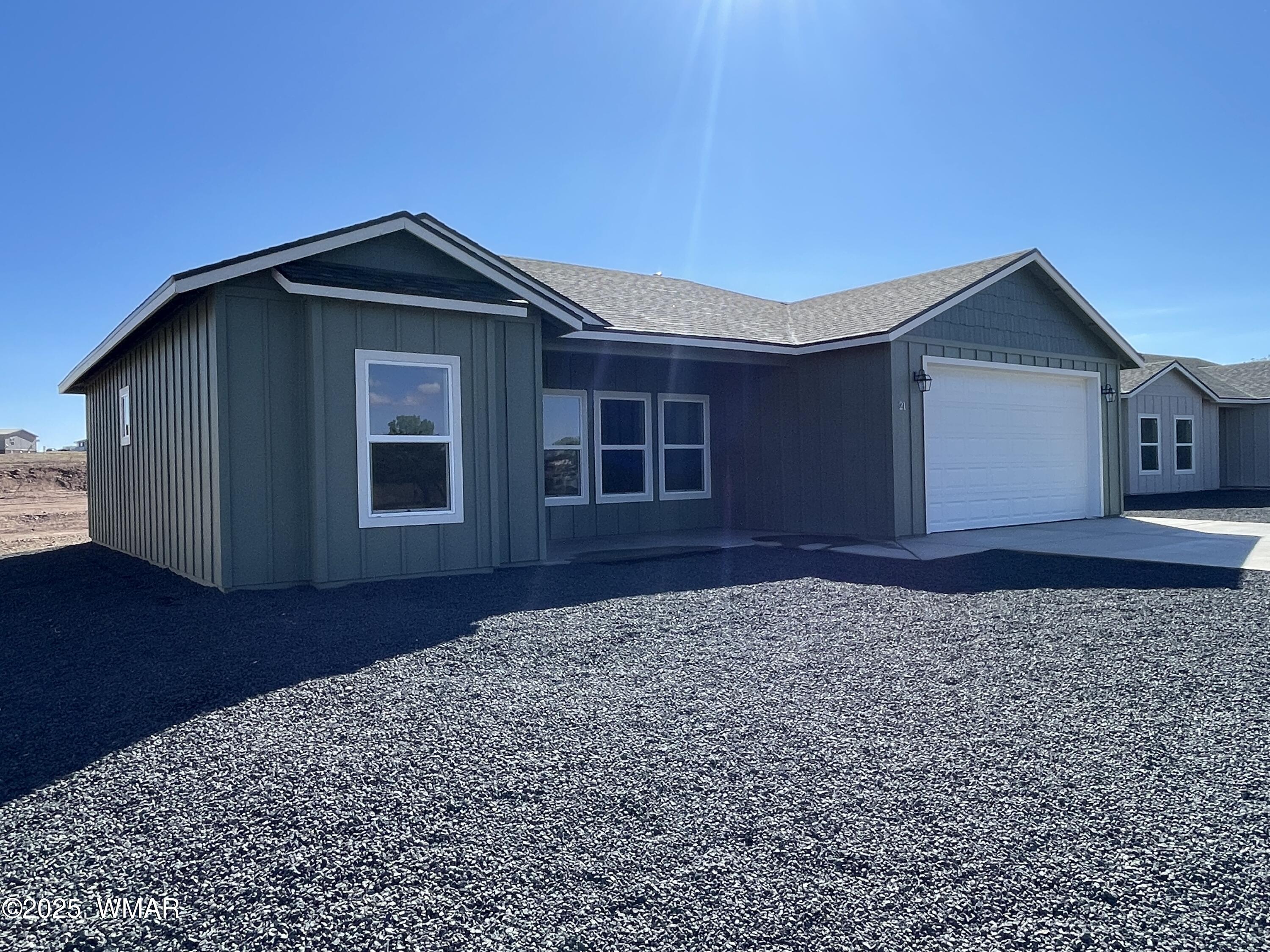 21 S Foothills Boulevard