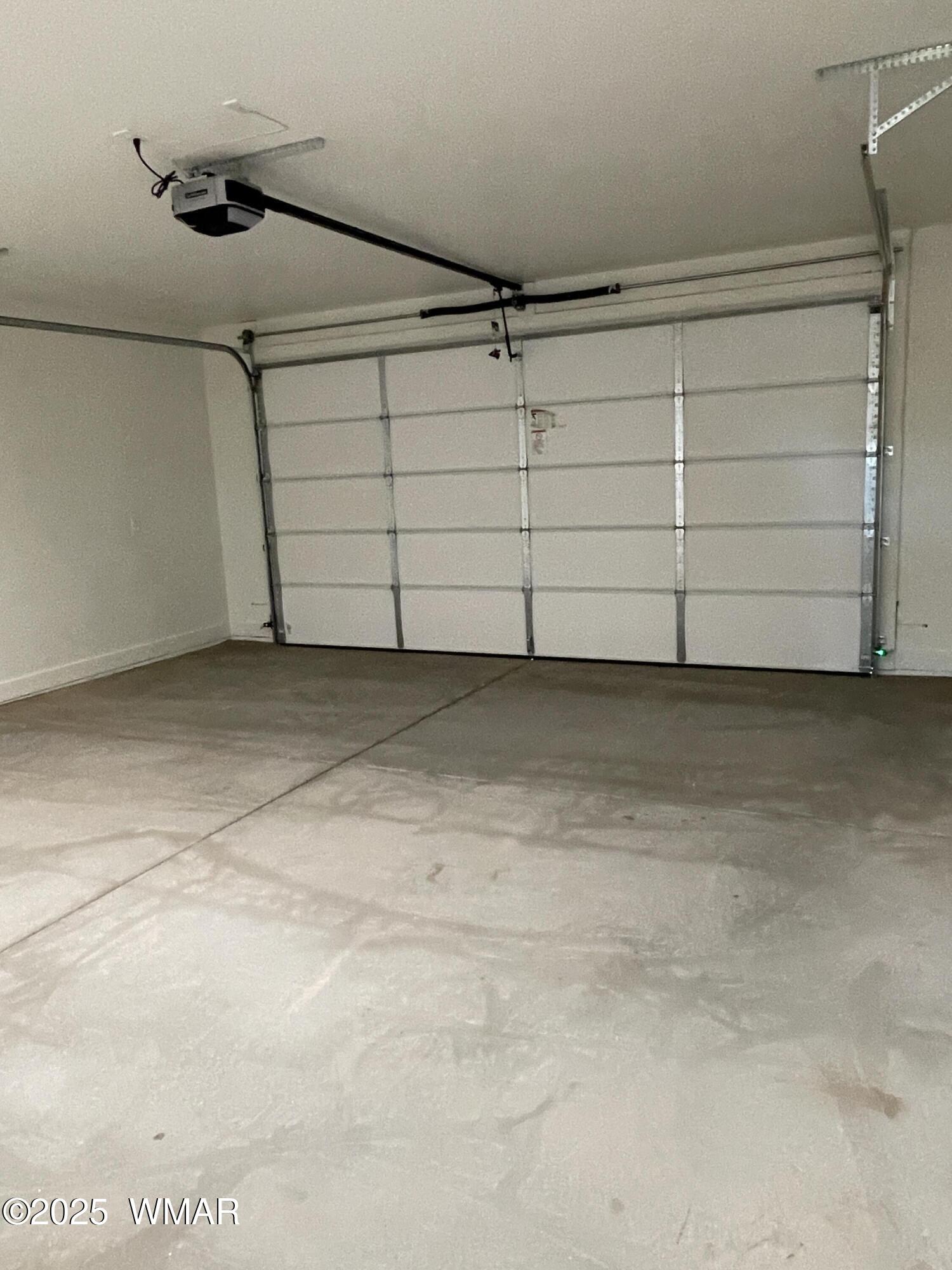 21 S Foothills Boulevard