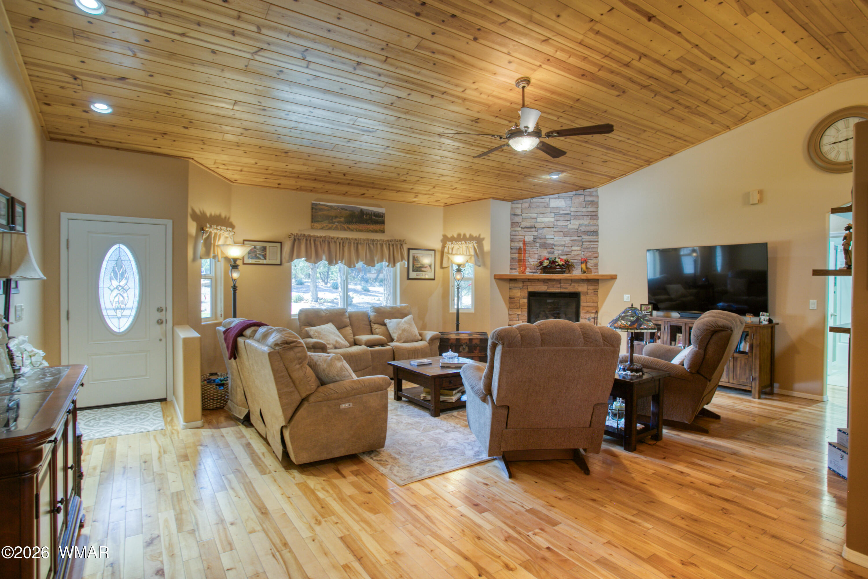925 Wild Horse Road