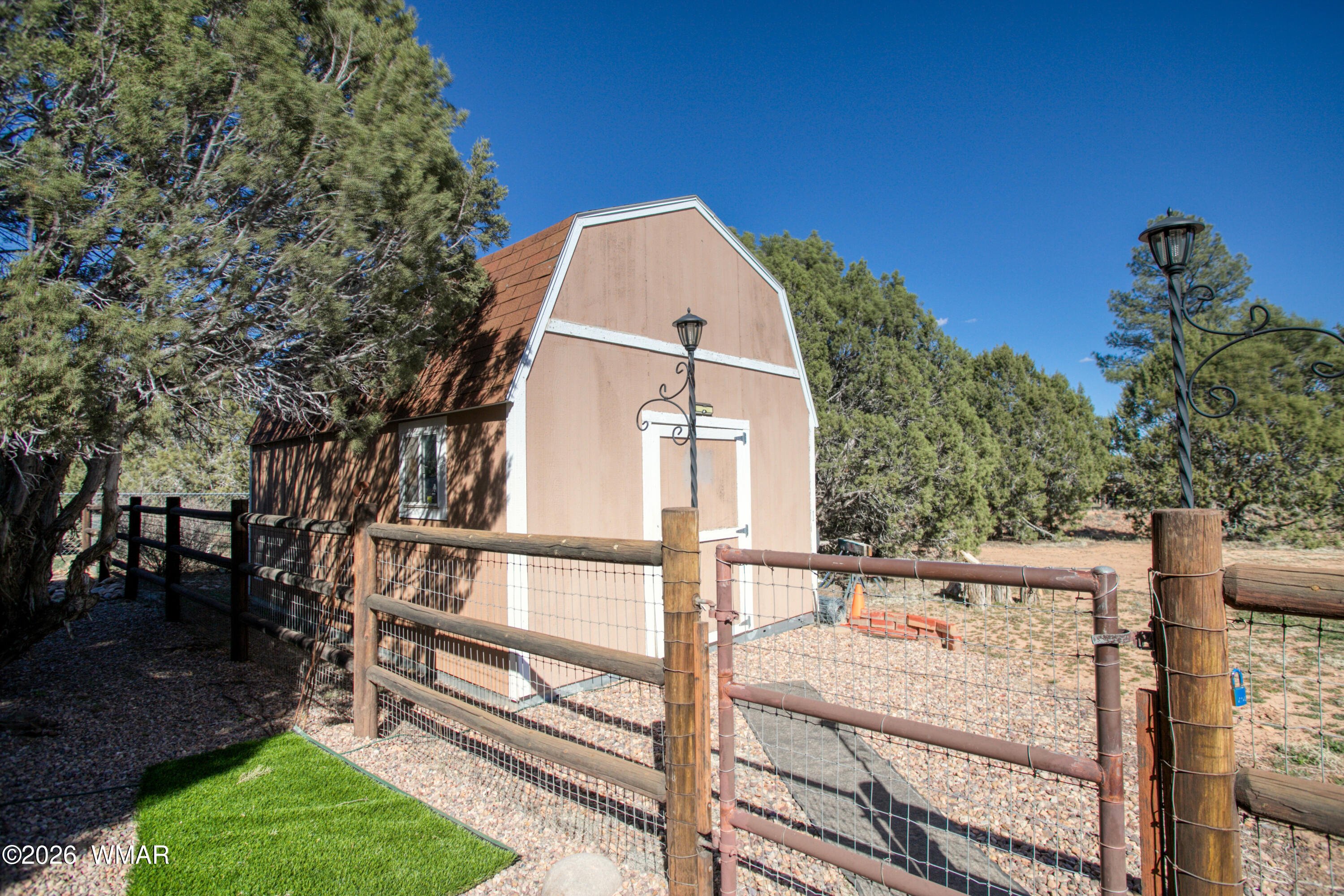 925 Wild Horse Road