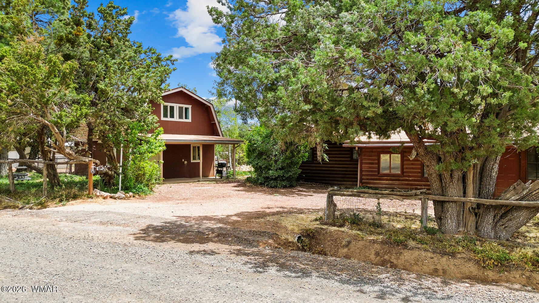 2961 Deer Trail