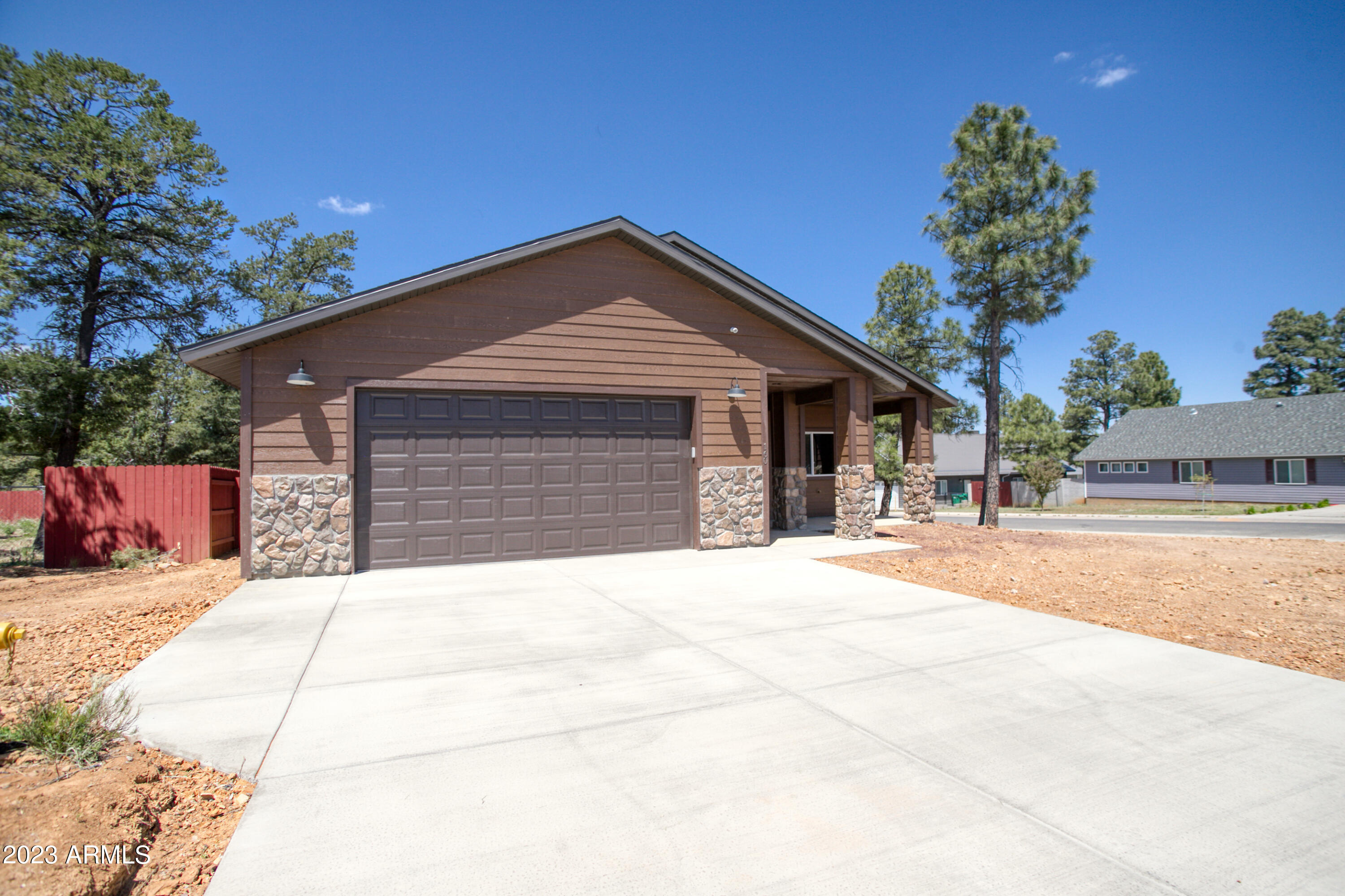 160 N Canyon Loop