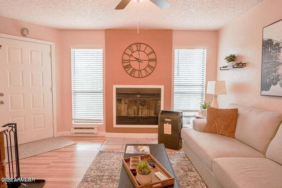 2700 S WHITE MOUNTAIN Road, 721