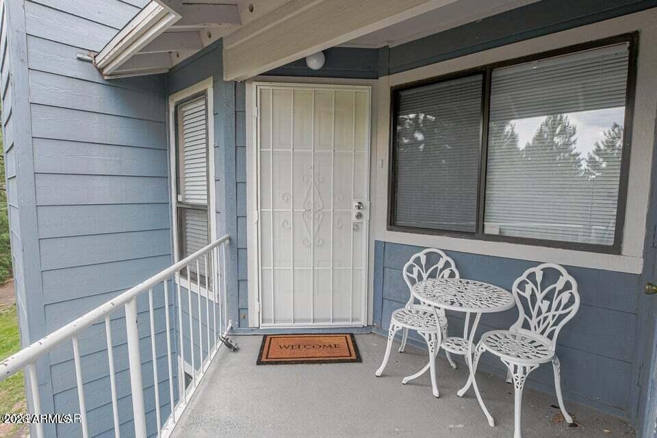 2700 S WHITE MOUNTAIN Road, 721