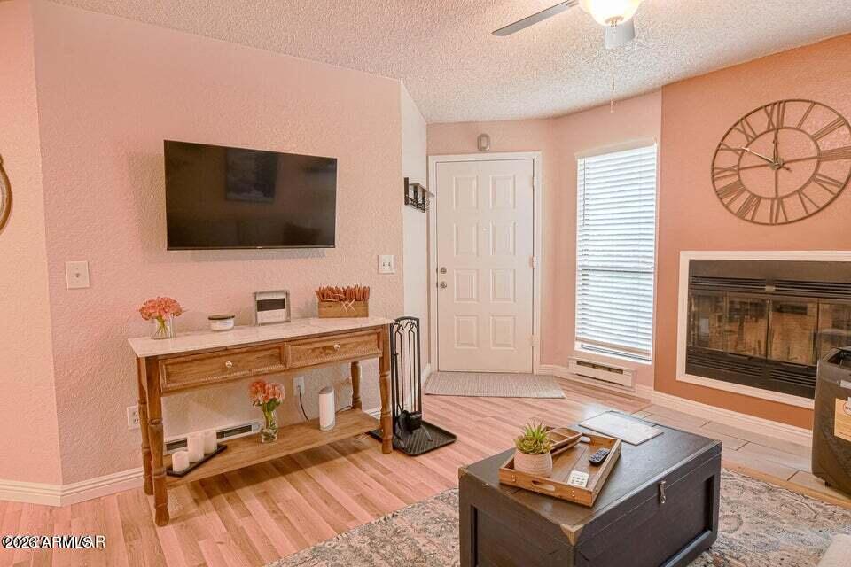 2700 S WHITE MOUNTAIN Road, 721