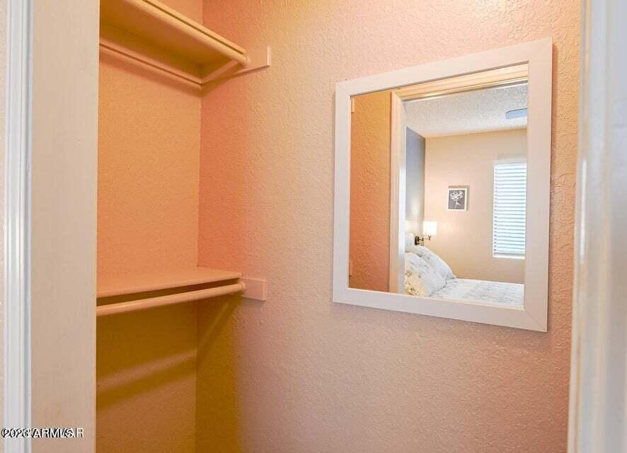 2700 S WHITE MOUNTAIN Road, 721