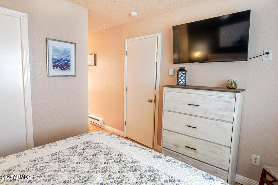 2700 S WHITE MOUNTAIN Road, 721