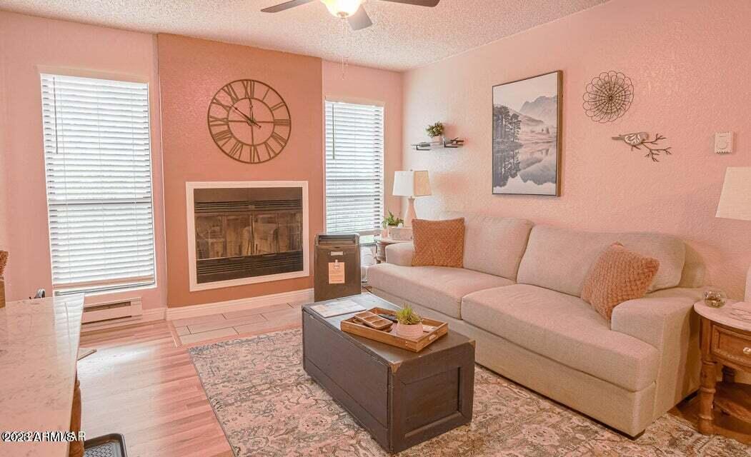 2700 S WHITE MOUNTAIN Road, 721