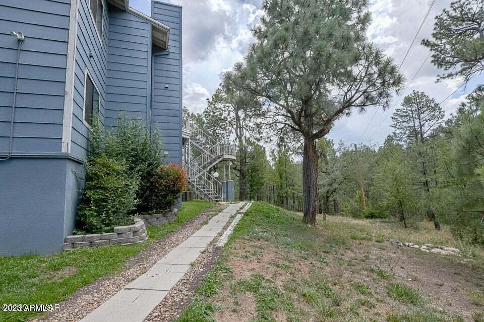 2700 S WHITE MOUNTAIN Road, 721