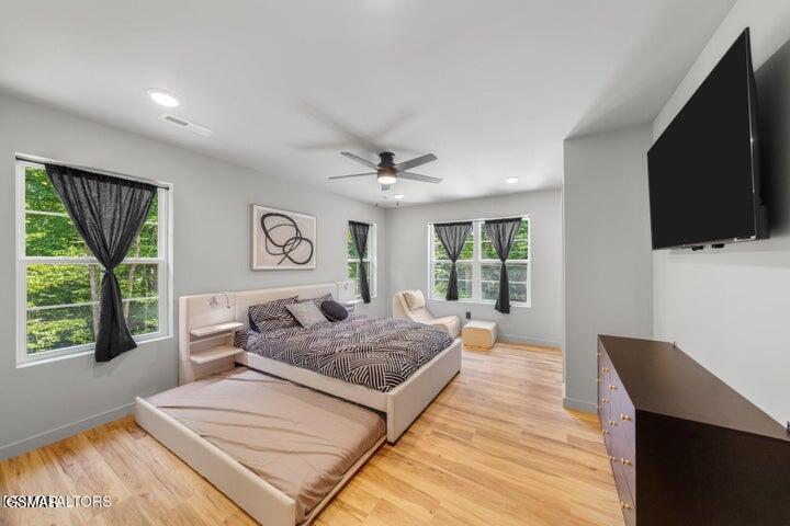 1023 Boardly Hills Boulevard