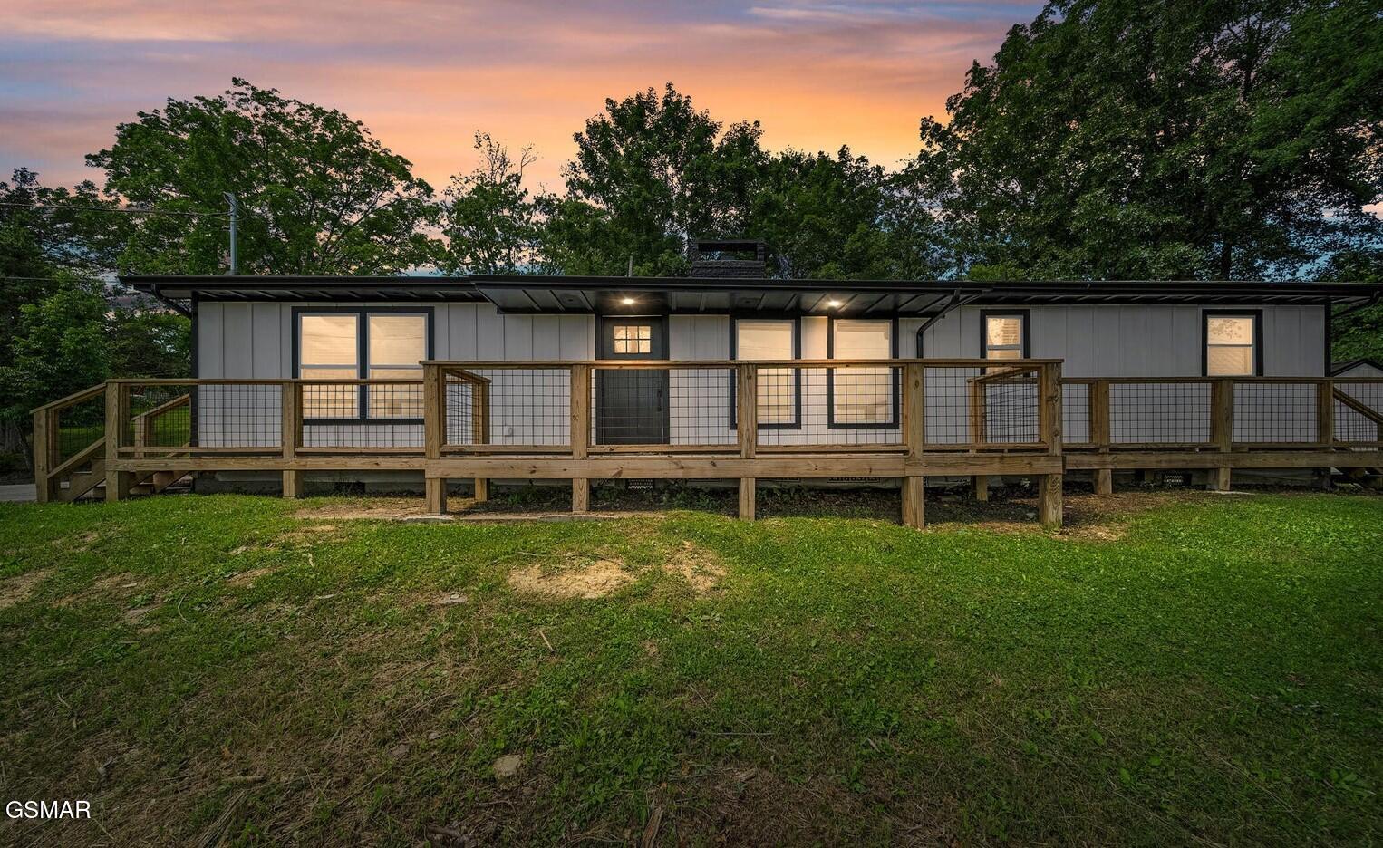 1011 Old Knoxville Highway