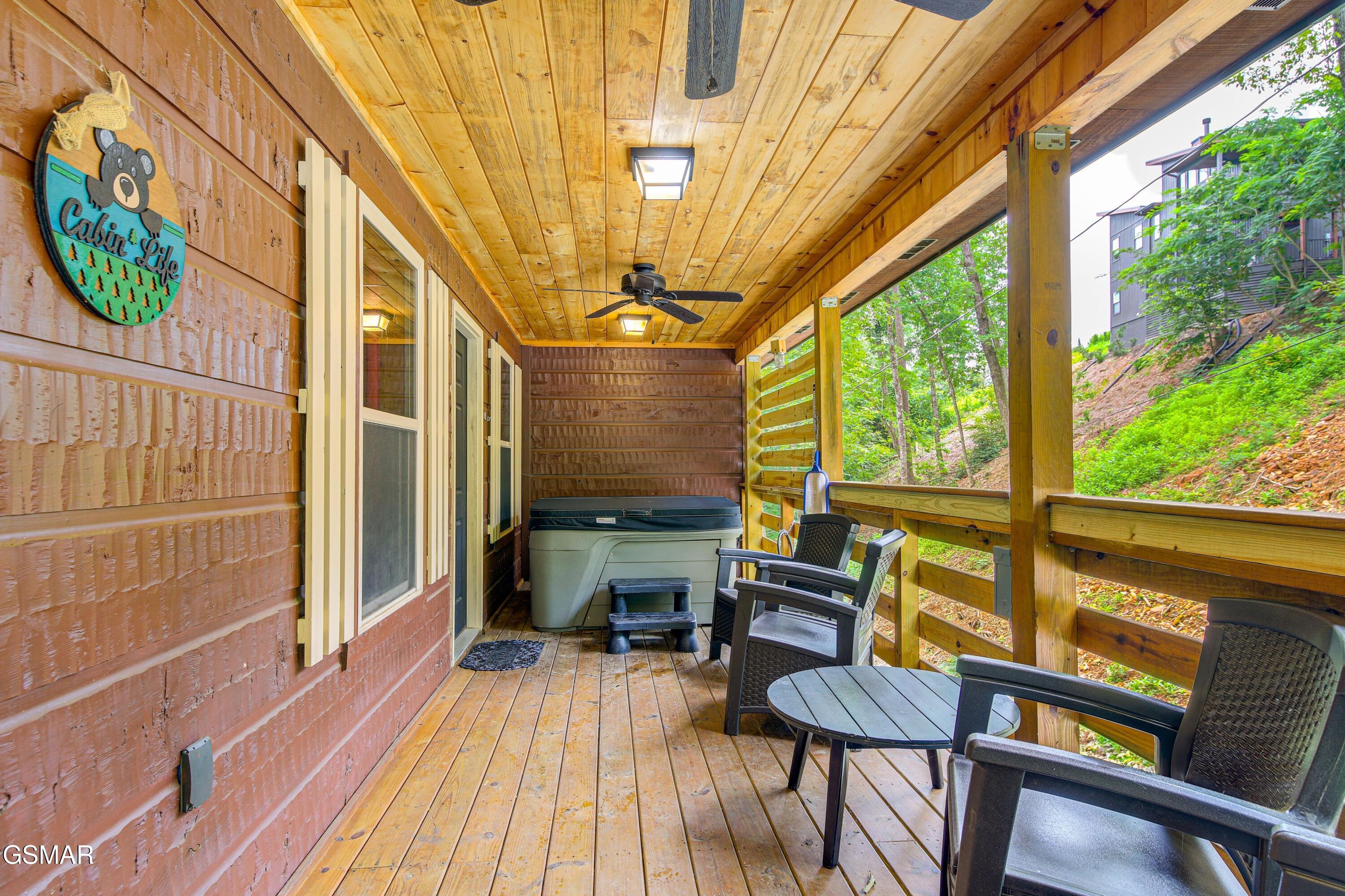 1046 Cheshire Court