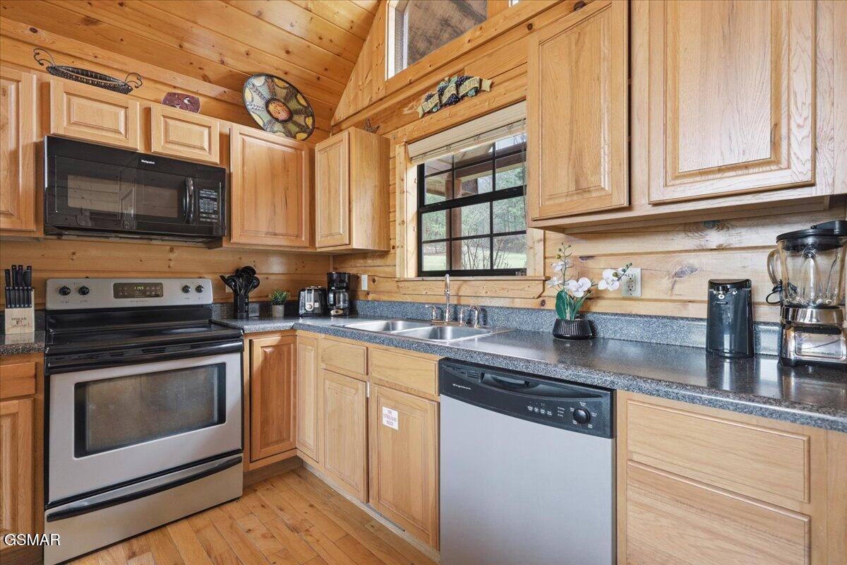 1503 Turkey Trot Way