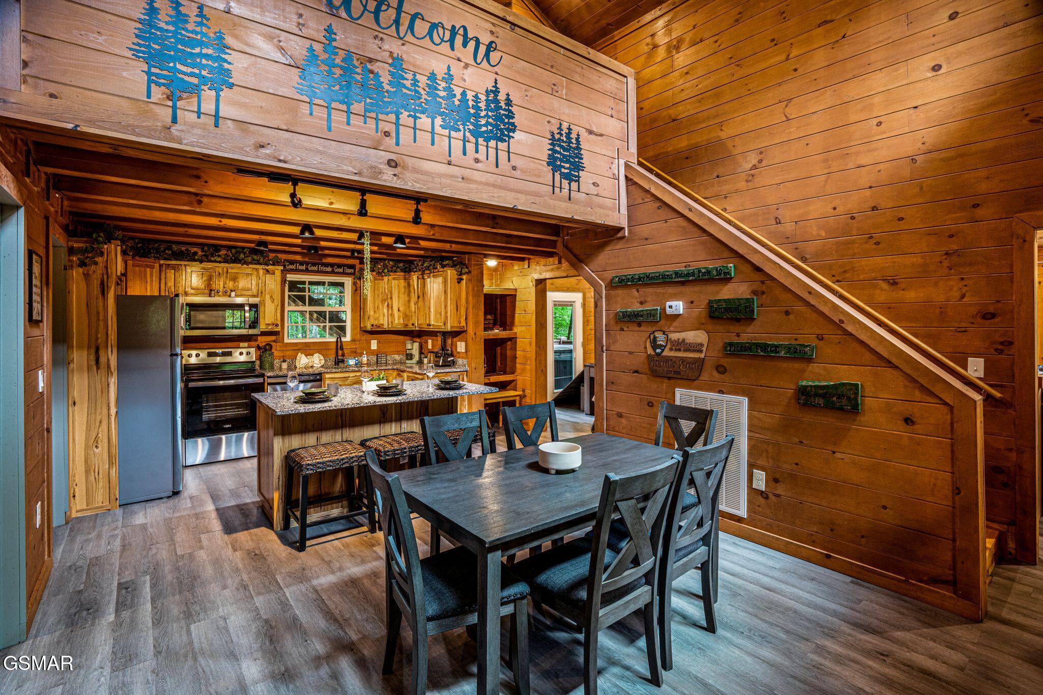 2211 Lake View Lane
