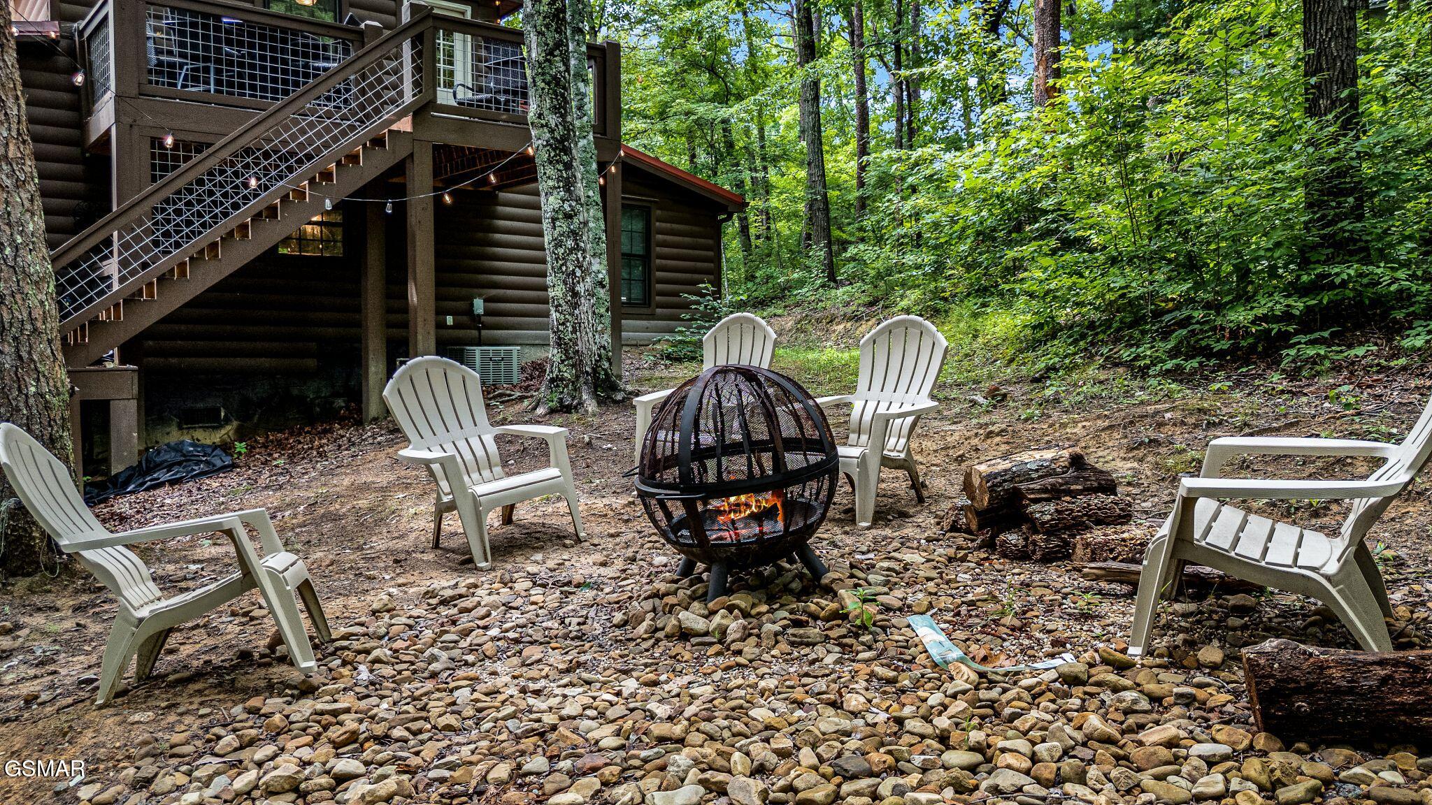 2211 Lake View Lane