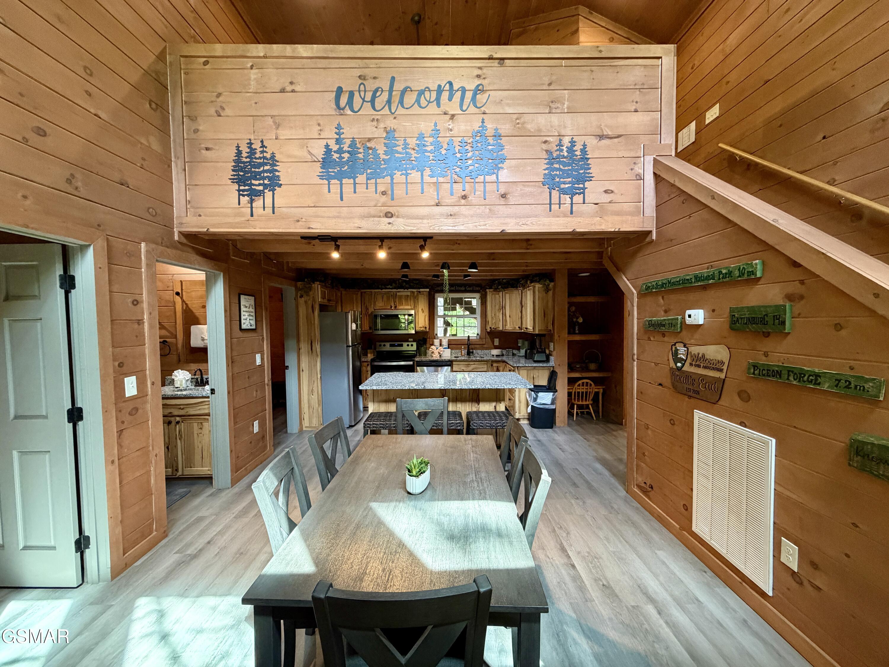2211 Lake View Lane