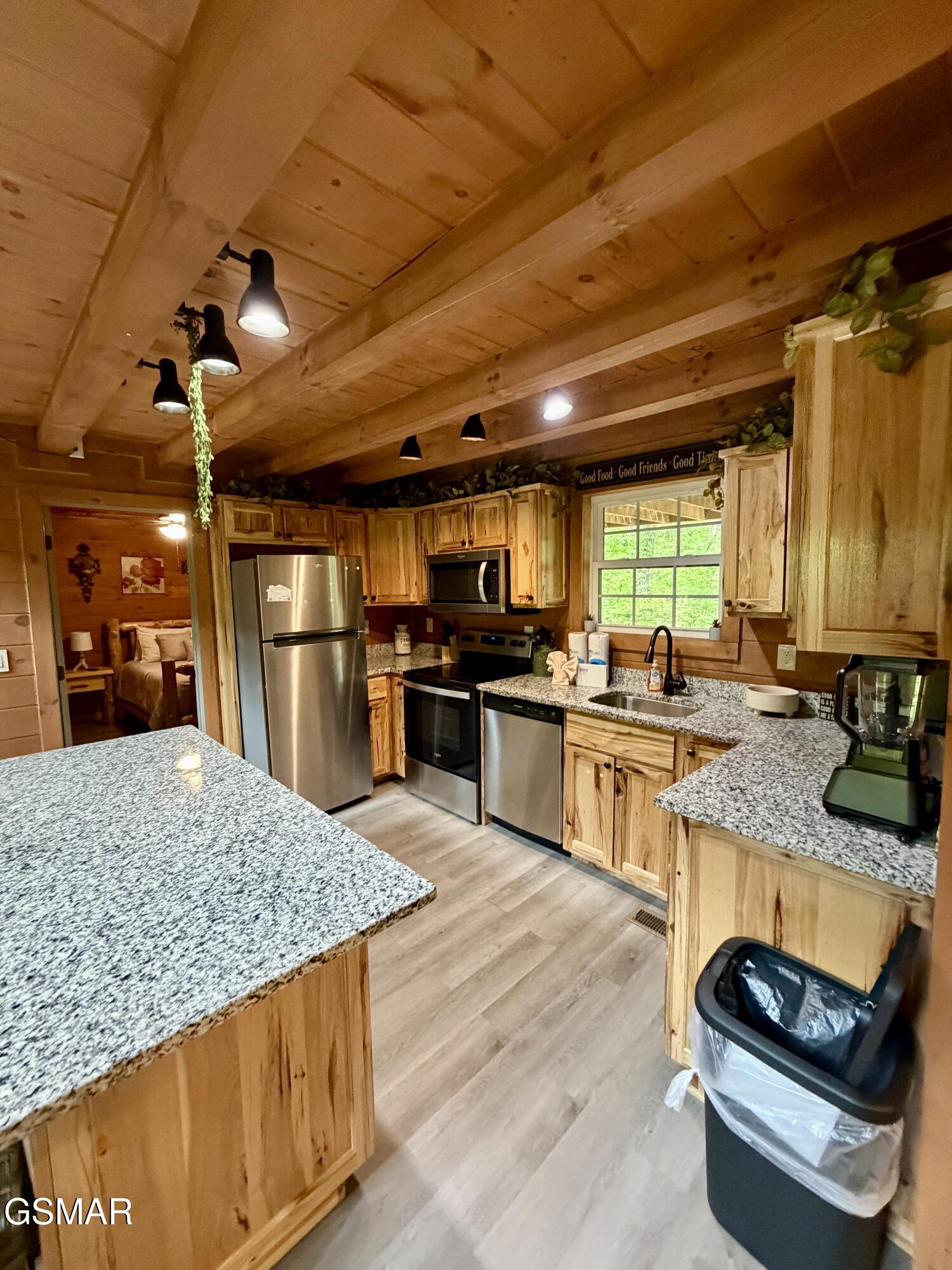 2211 Lake View Lane
