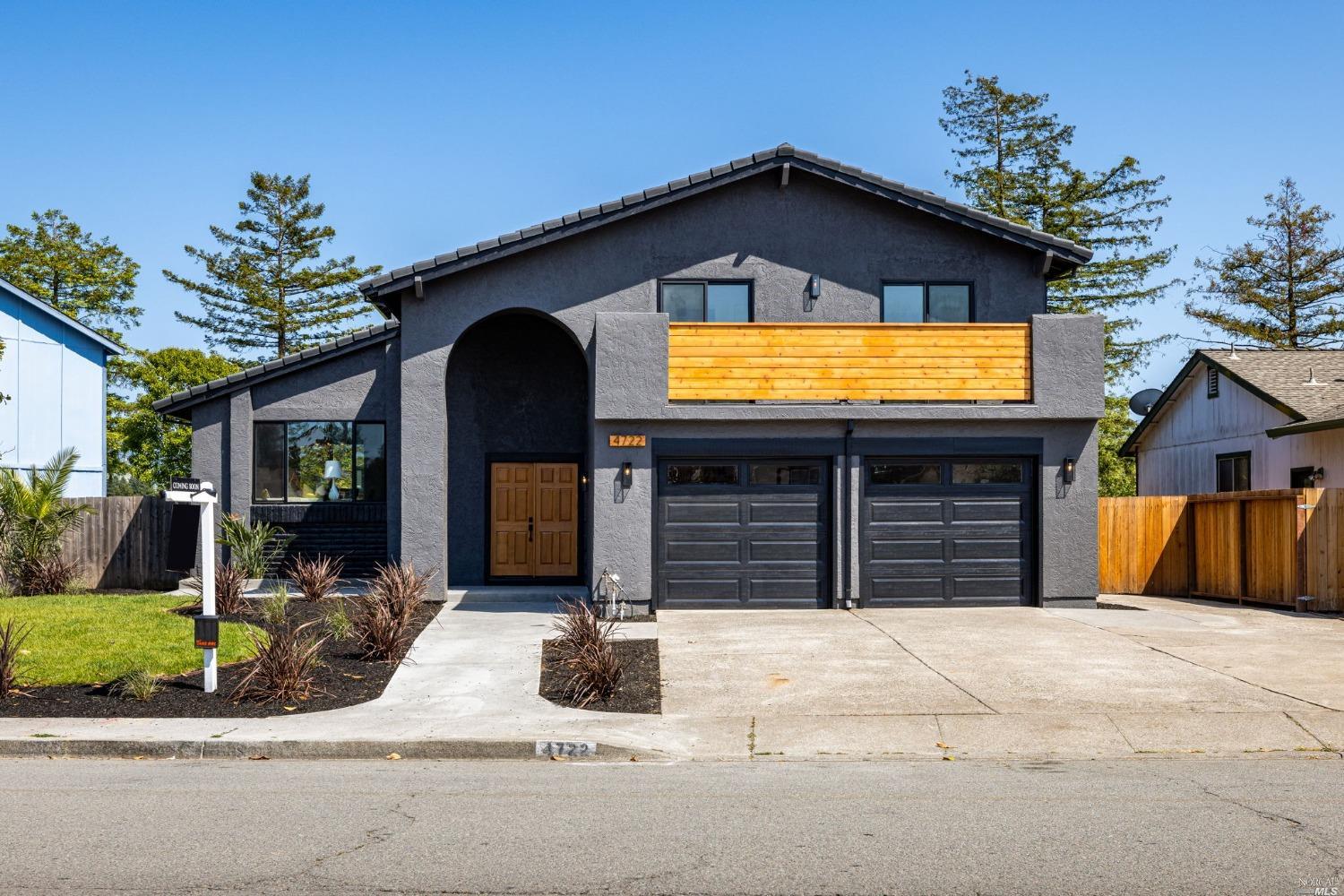 4722 Fairway Dr