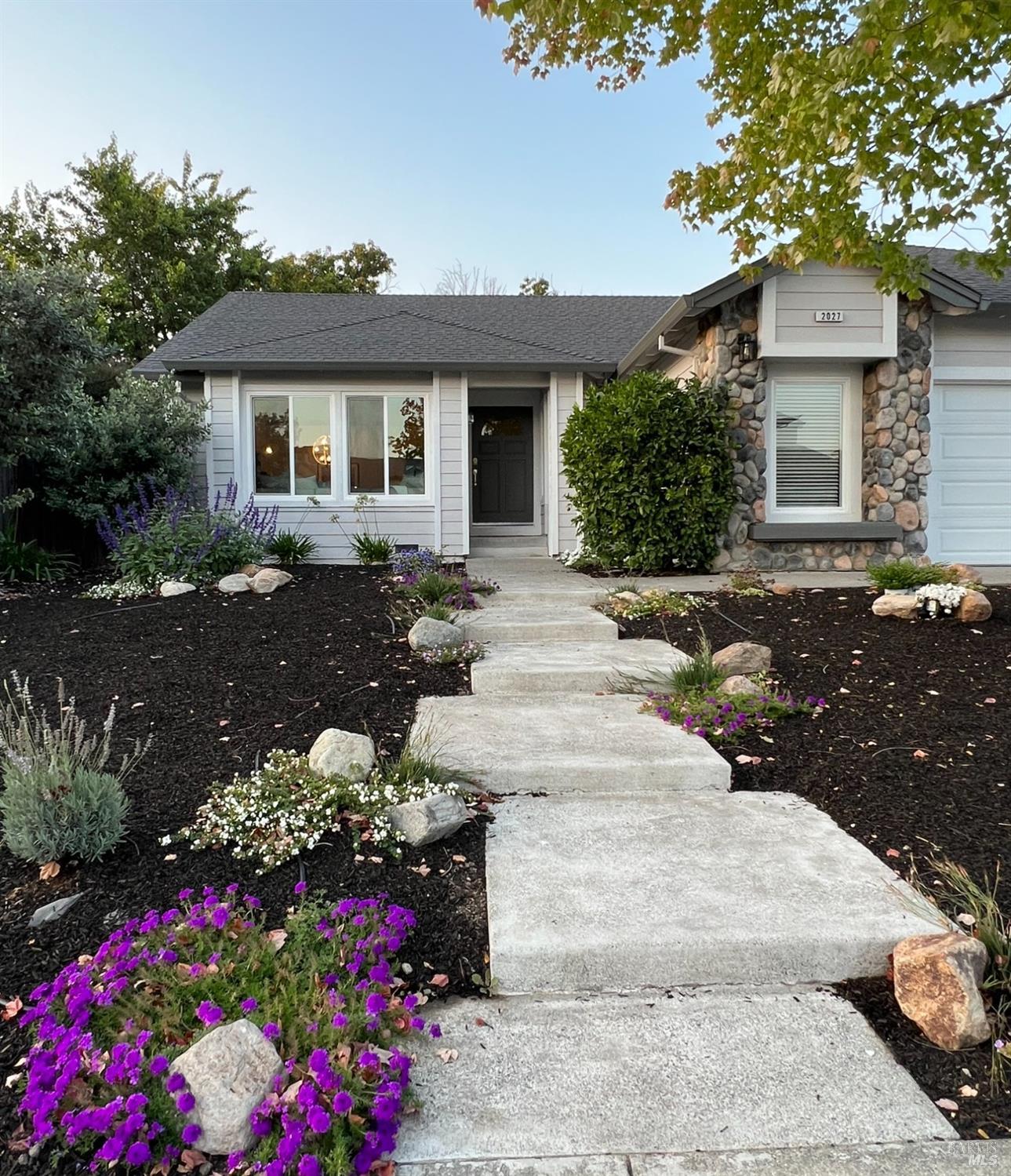 2027 Crimson Ln