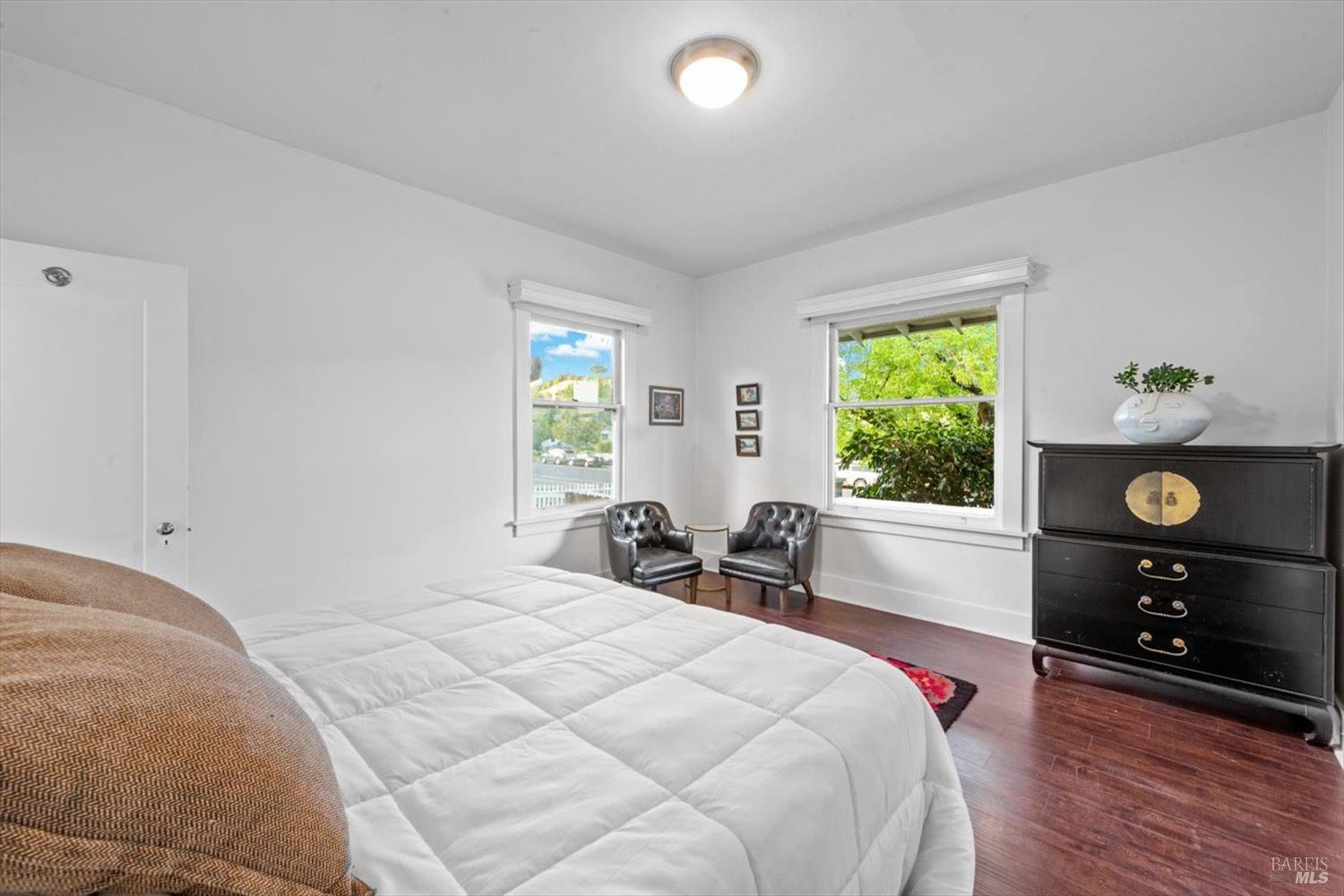 133 S East St