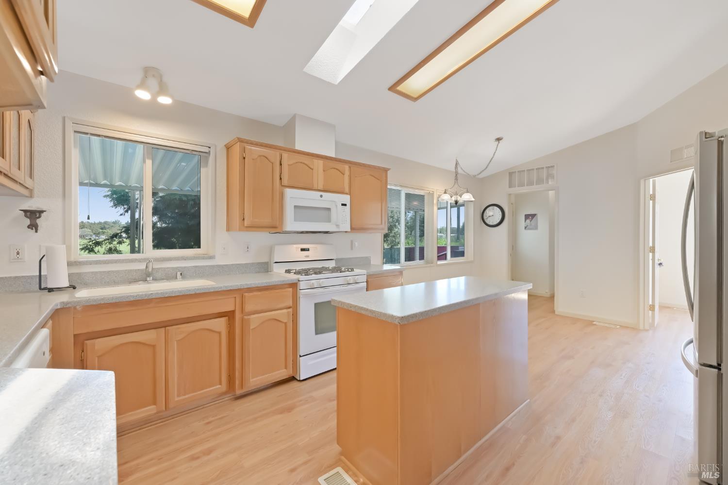 300 Stony Point Rd #255