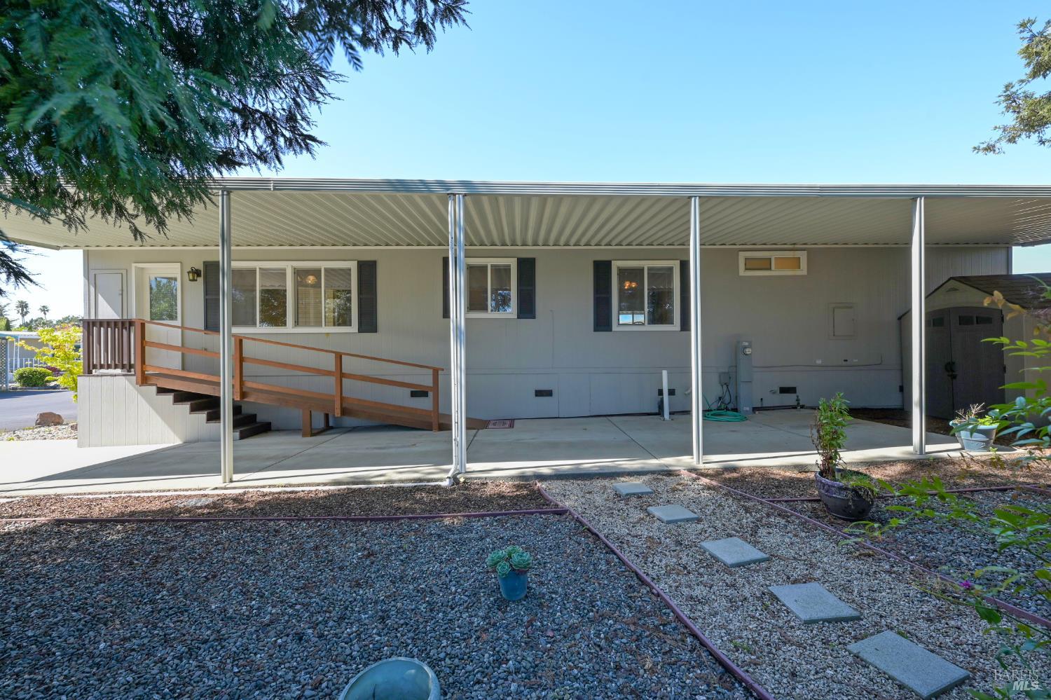 300 Stony Point Rd #255