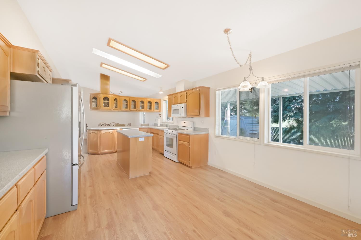 300 Stony Point Rd #255