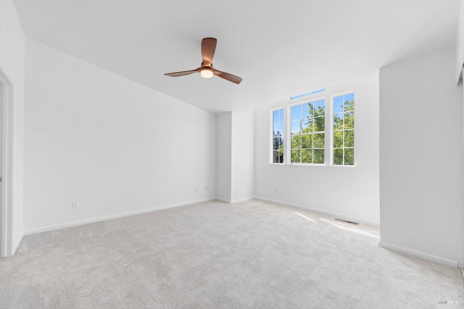 538 Torrey Pine Ln