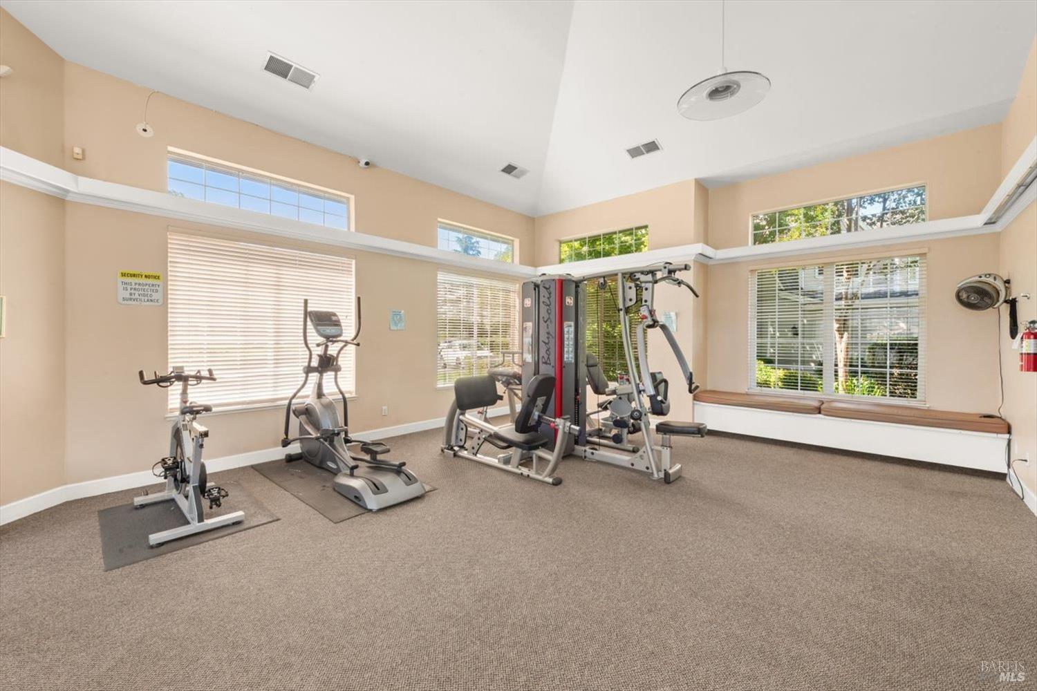 538 Torrey Pine Ln