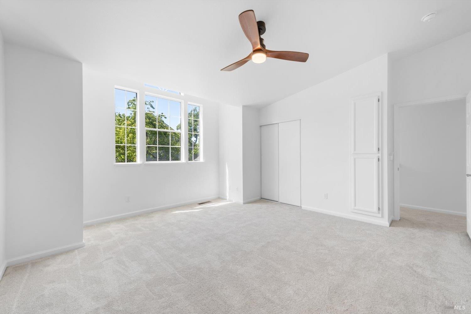 538 Torrey Pine Ln