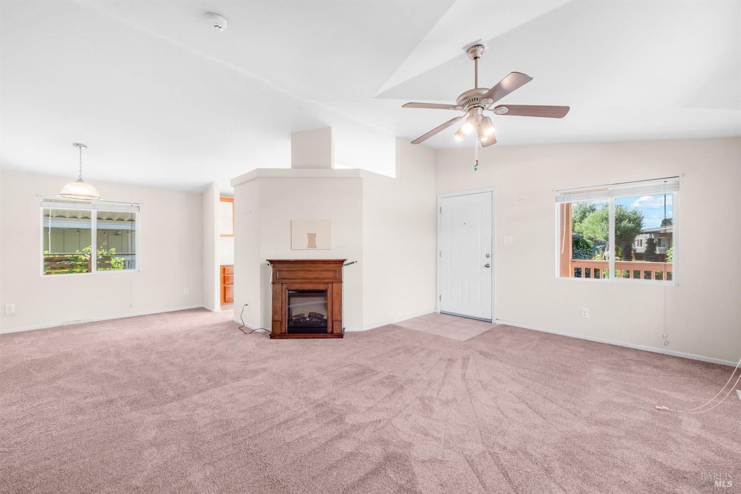 6468 Washington St, Spc 63