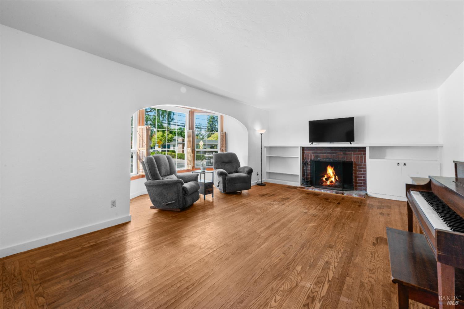 501 Mountain View Ave