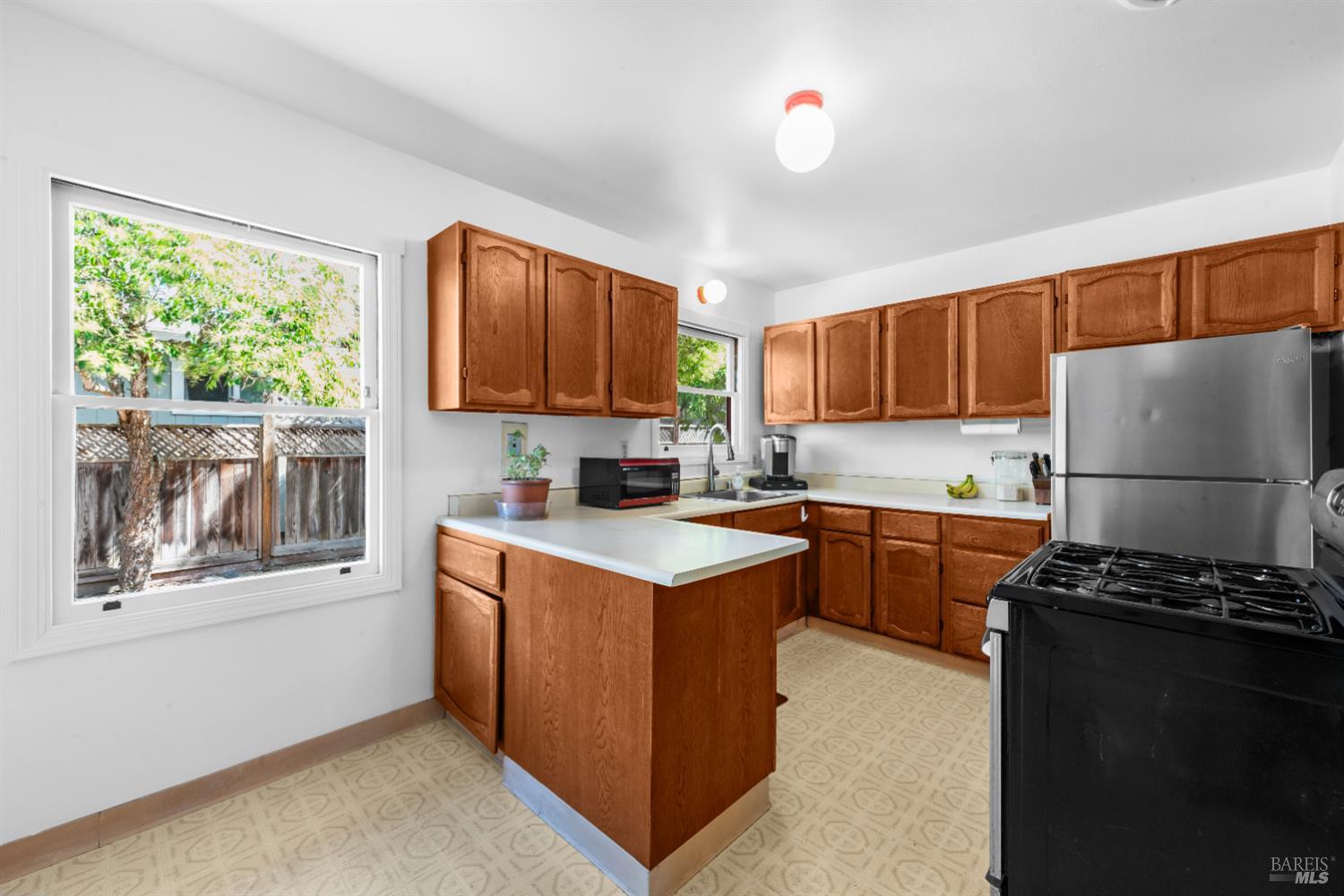 501 Mountain View Ave