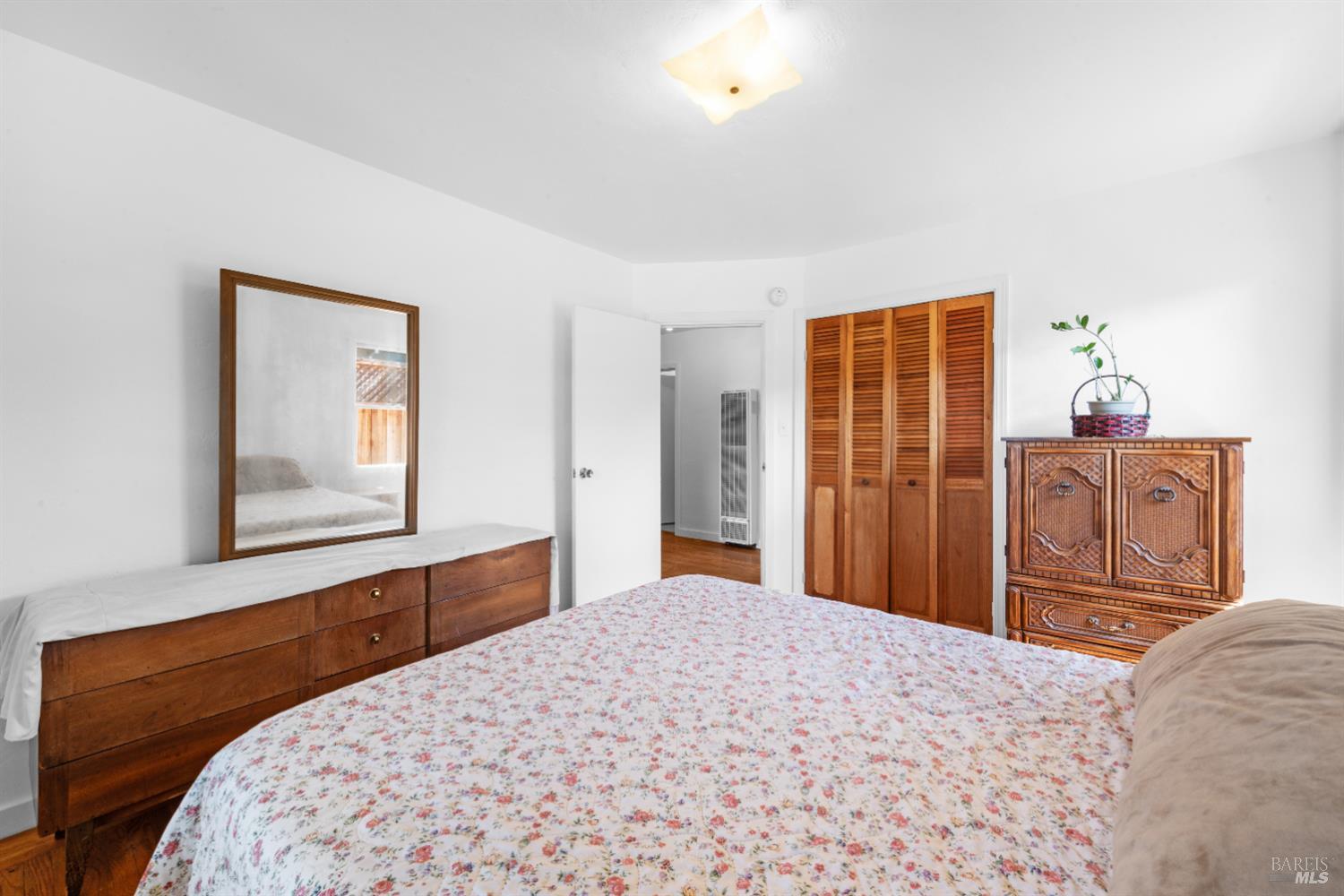 501 Mountain View Ave