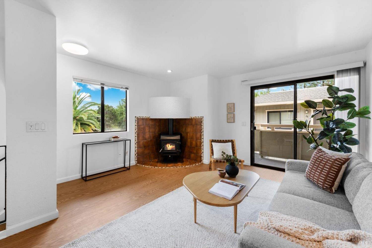 720 Petaluma Blvd S #27